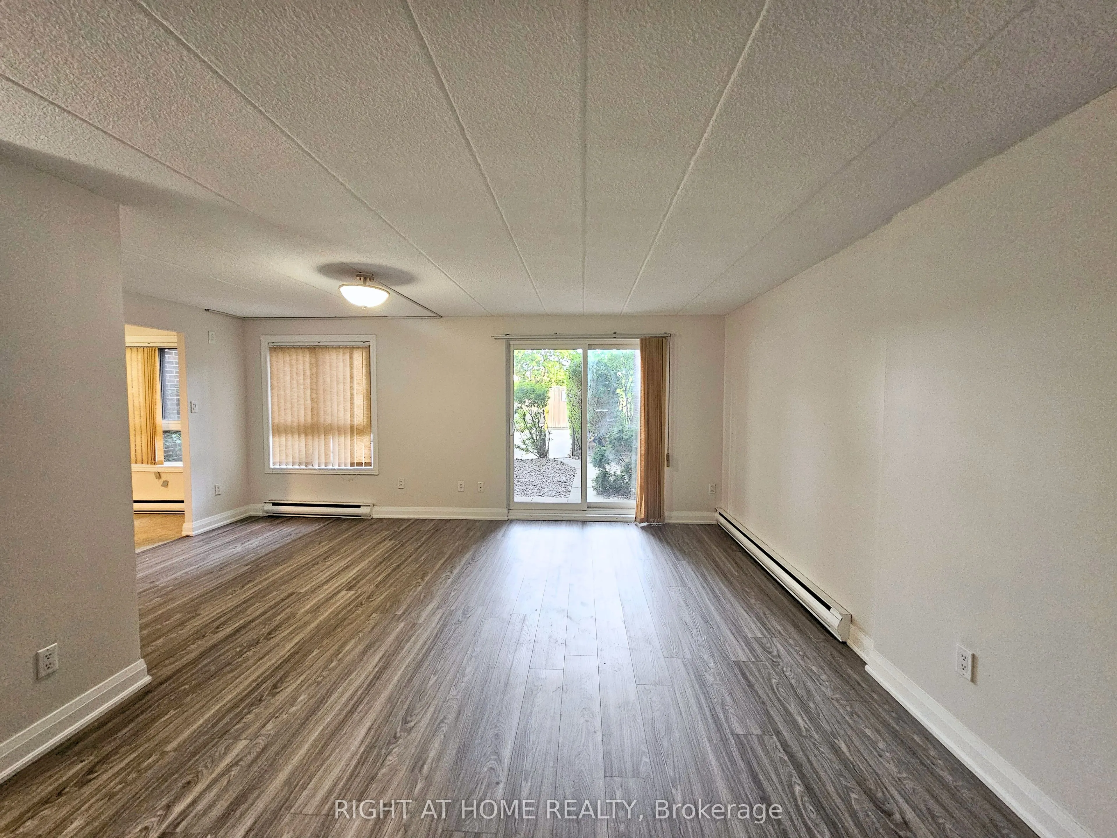 53 Taunton Road E, #61