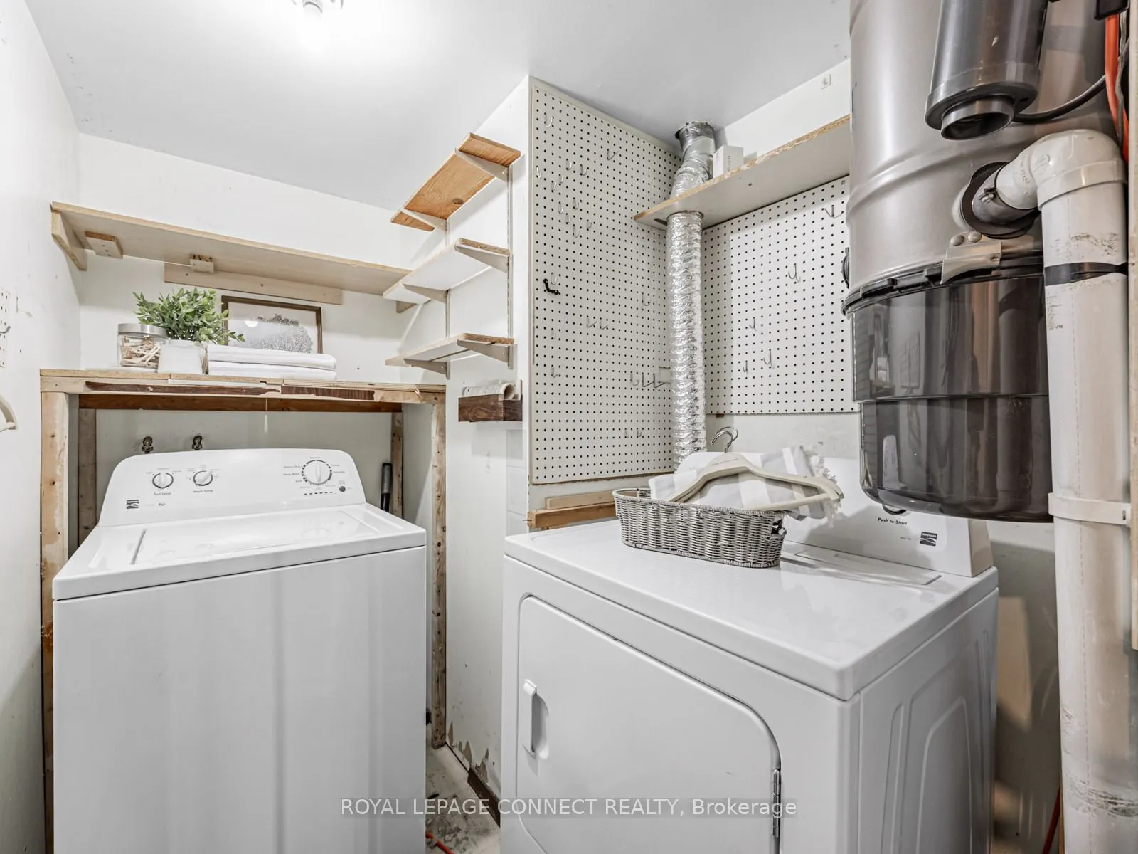 44 Falby Court, #1711