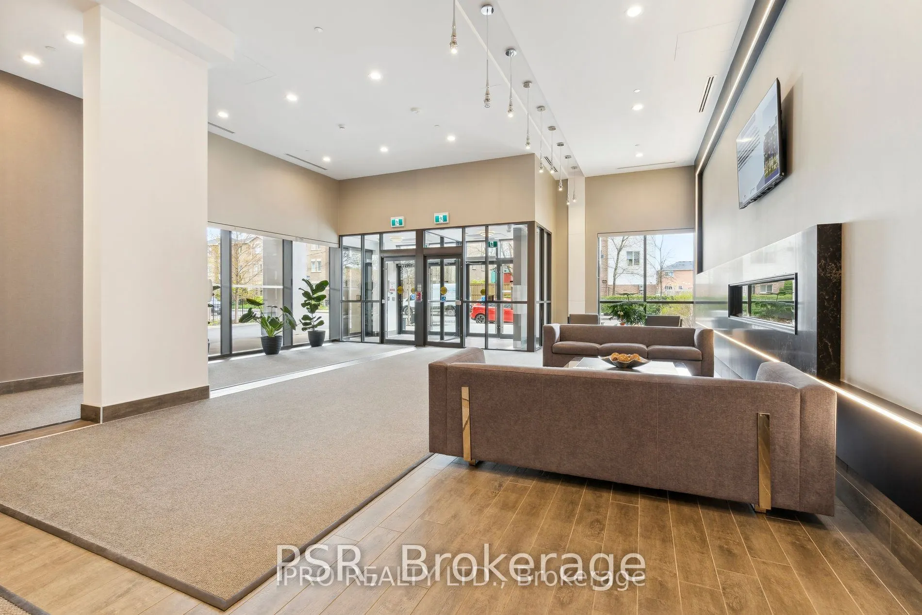 8 Trent Avenue, #1017