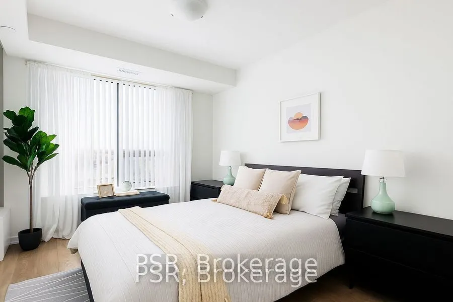 8 Trent Avenue, #1017