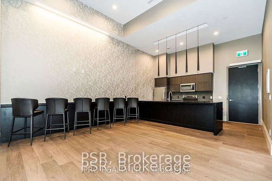 8 Trent Avenue, #1017