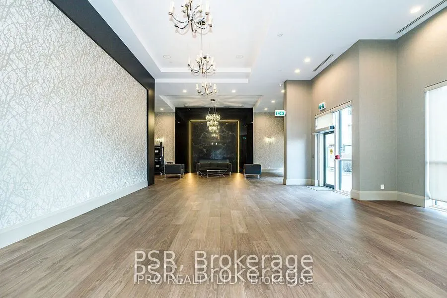 8 Trent Avenue, #1017