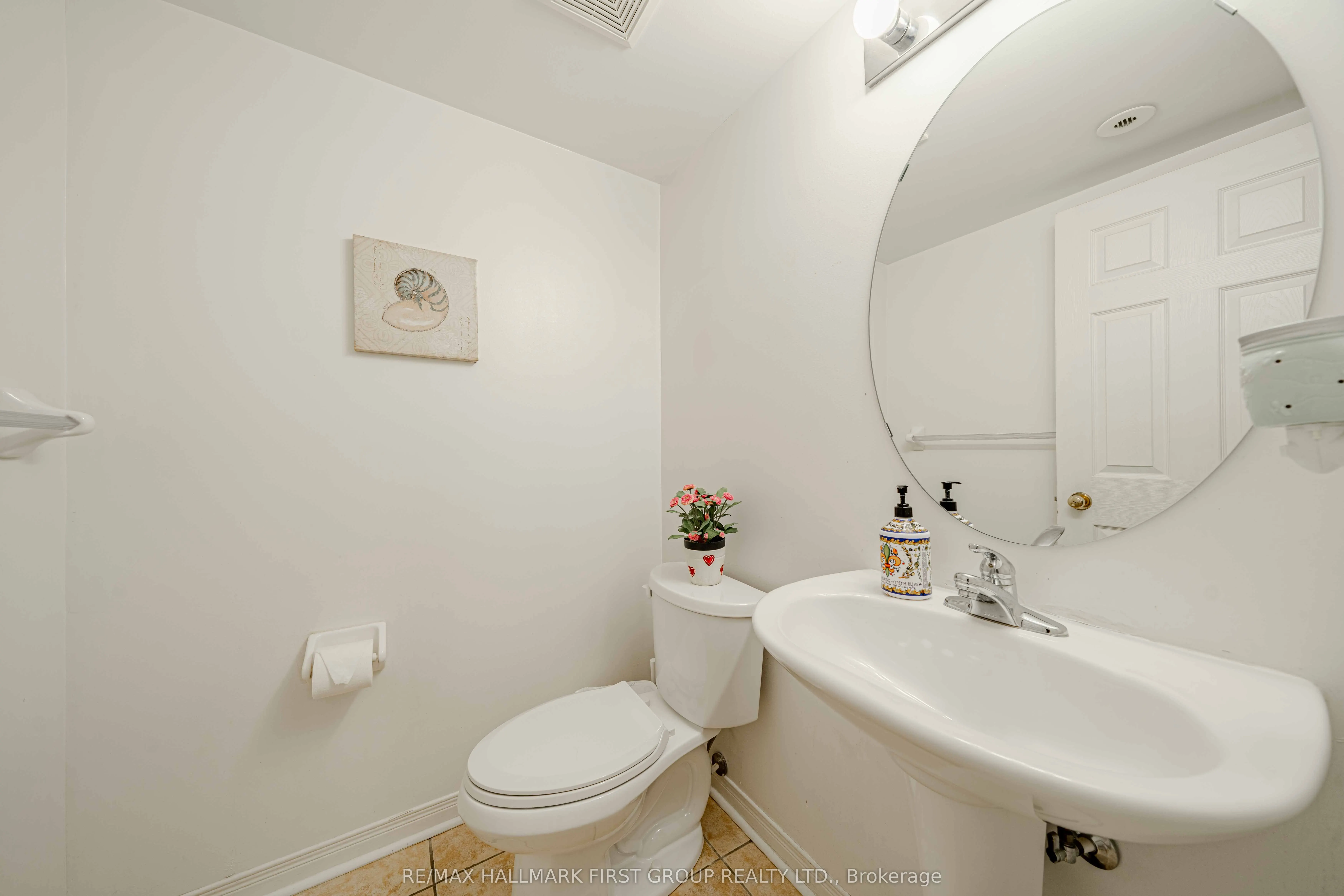 2790 Eglinton Avenue E, #1