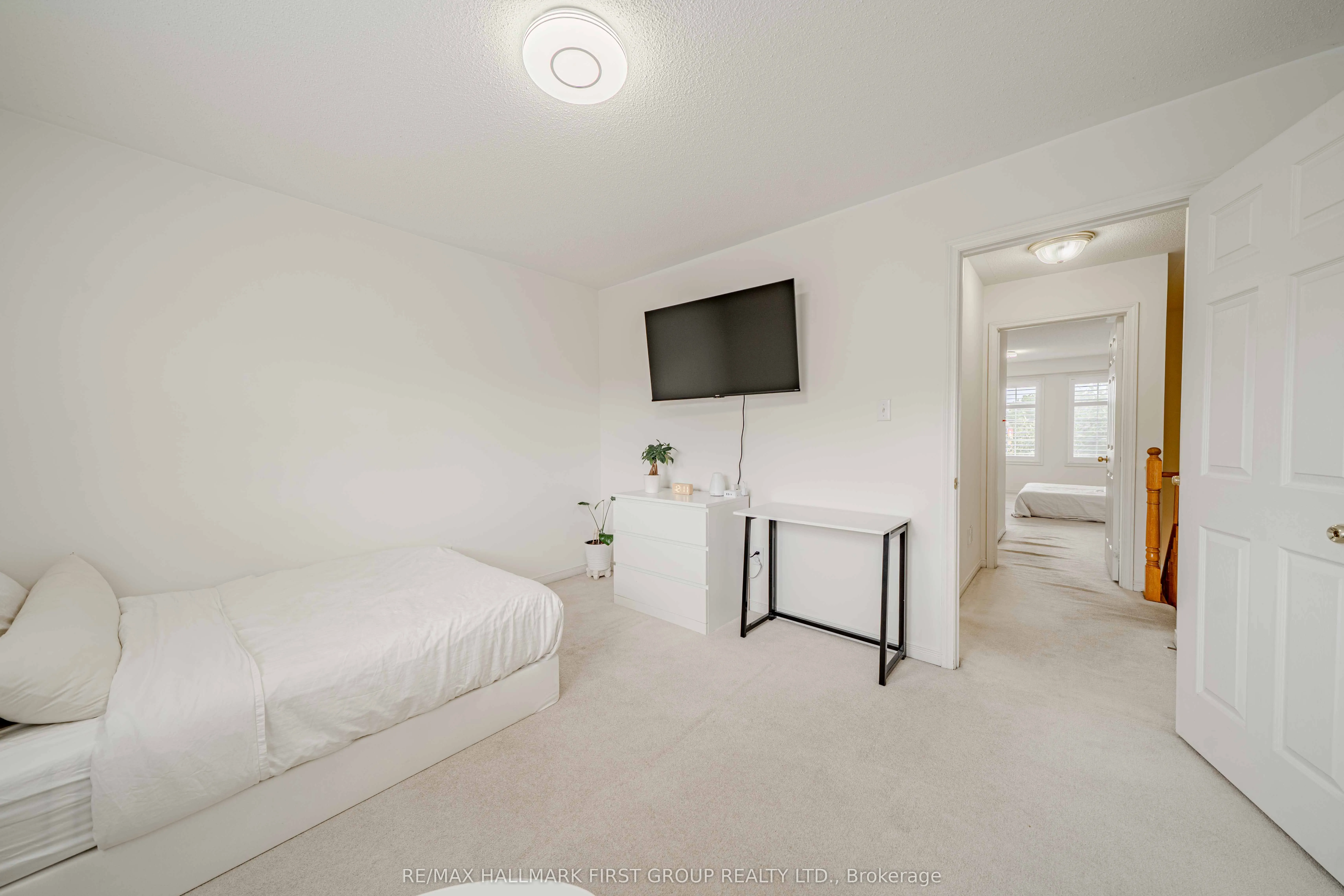 2790 Eglinton Avenue E, #1
