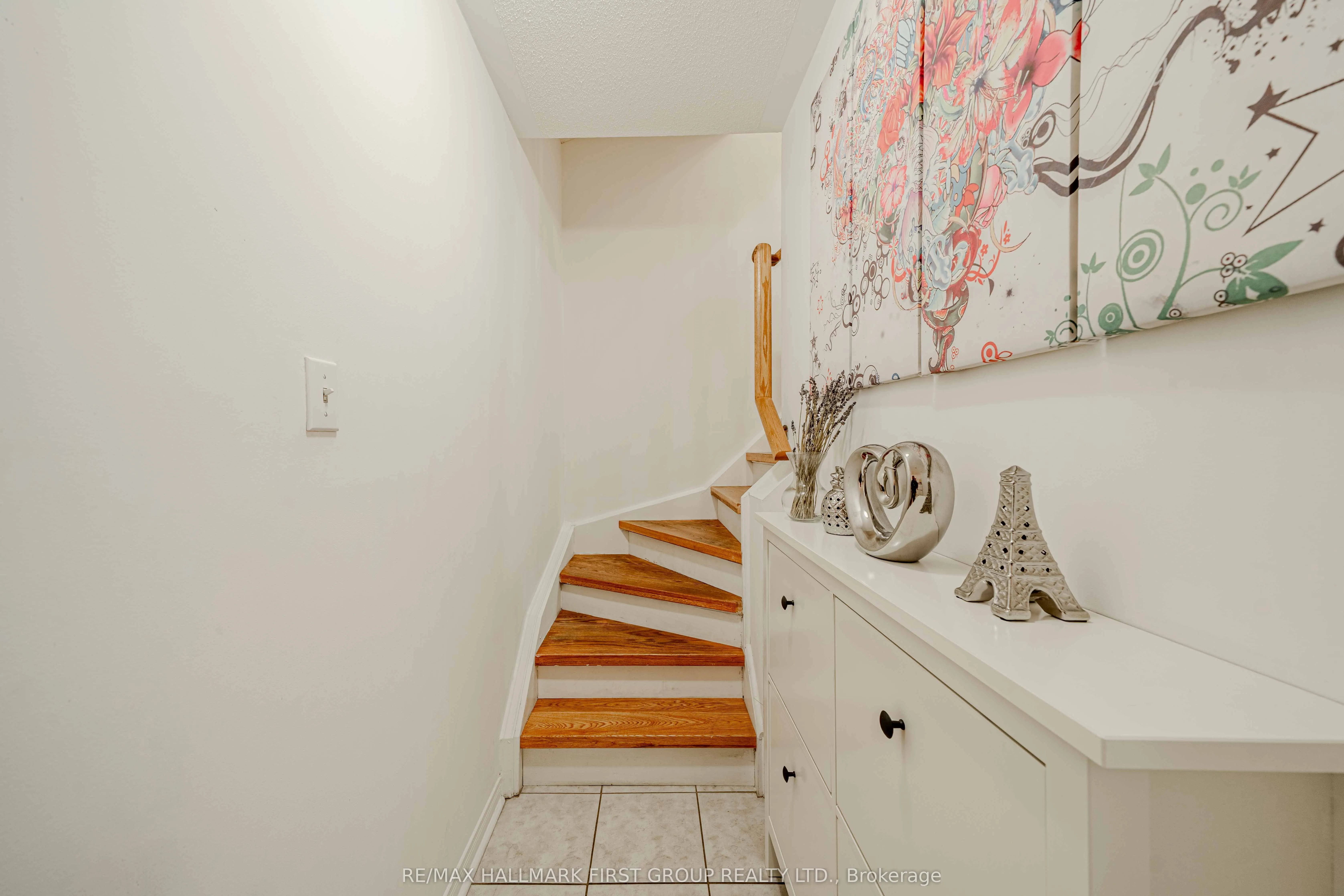 2790 Eglinton Avenue E, #1