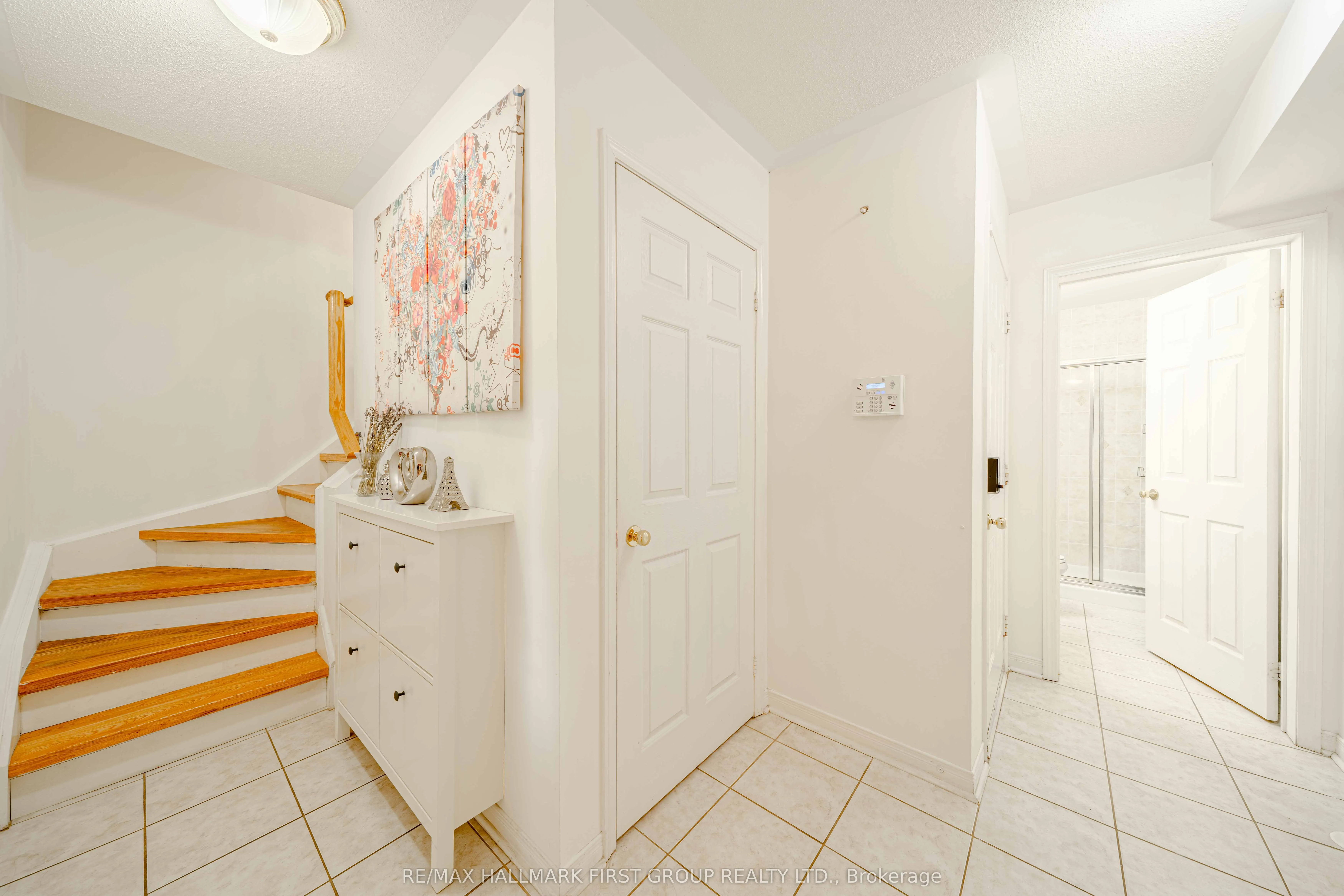 2790 Eglinton Avenue E, #1