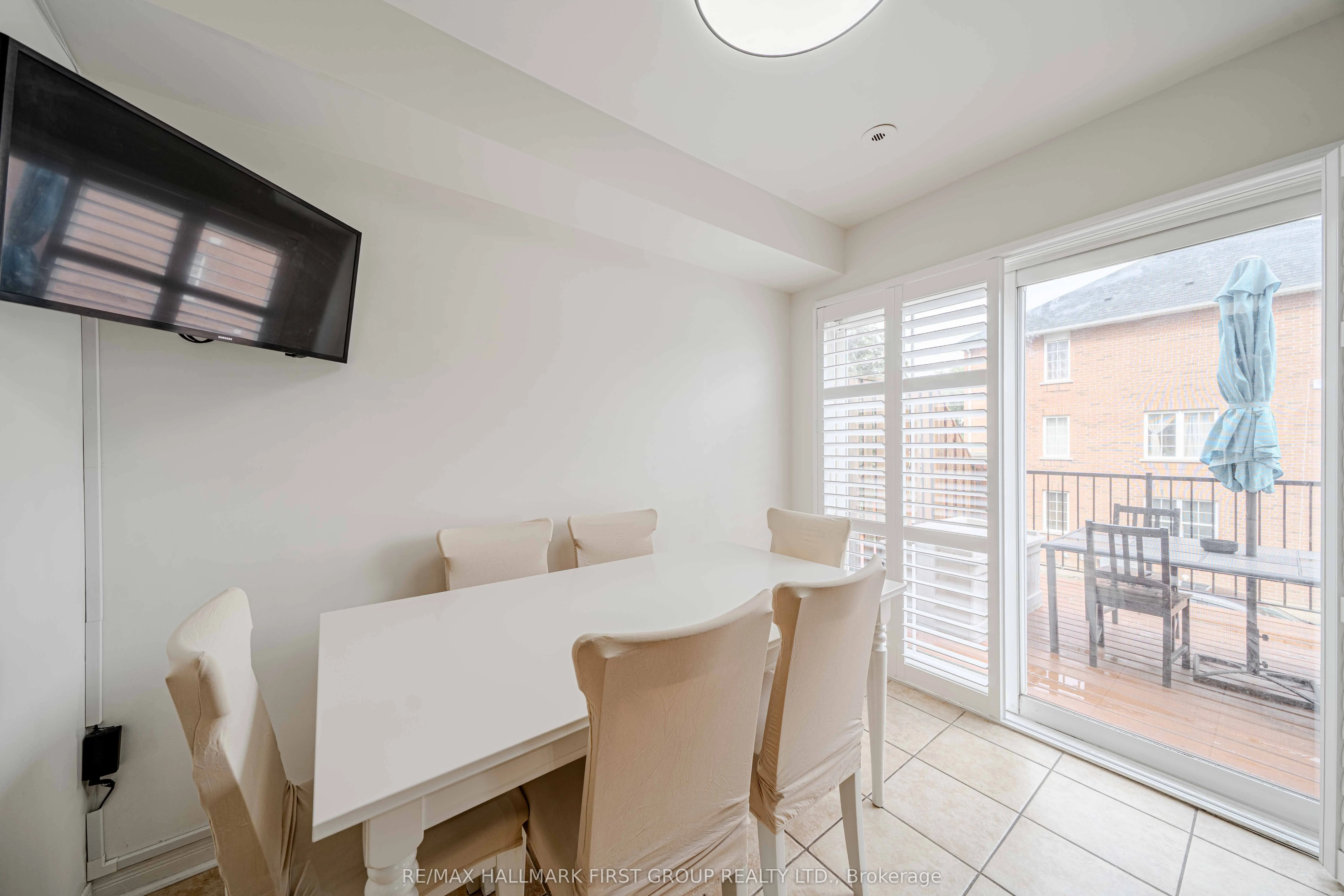 2790 Eglinton Avenue E, #1