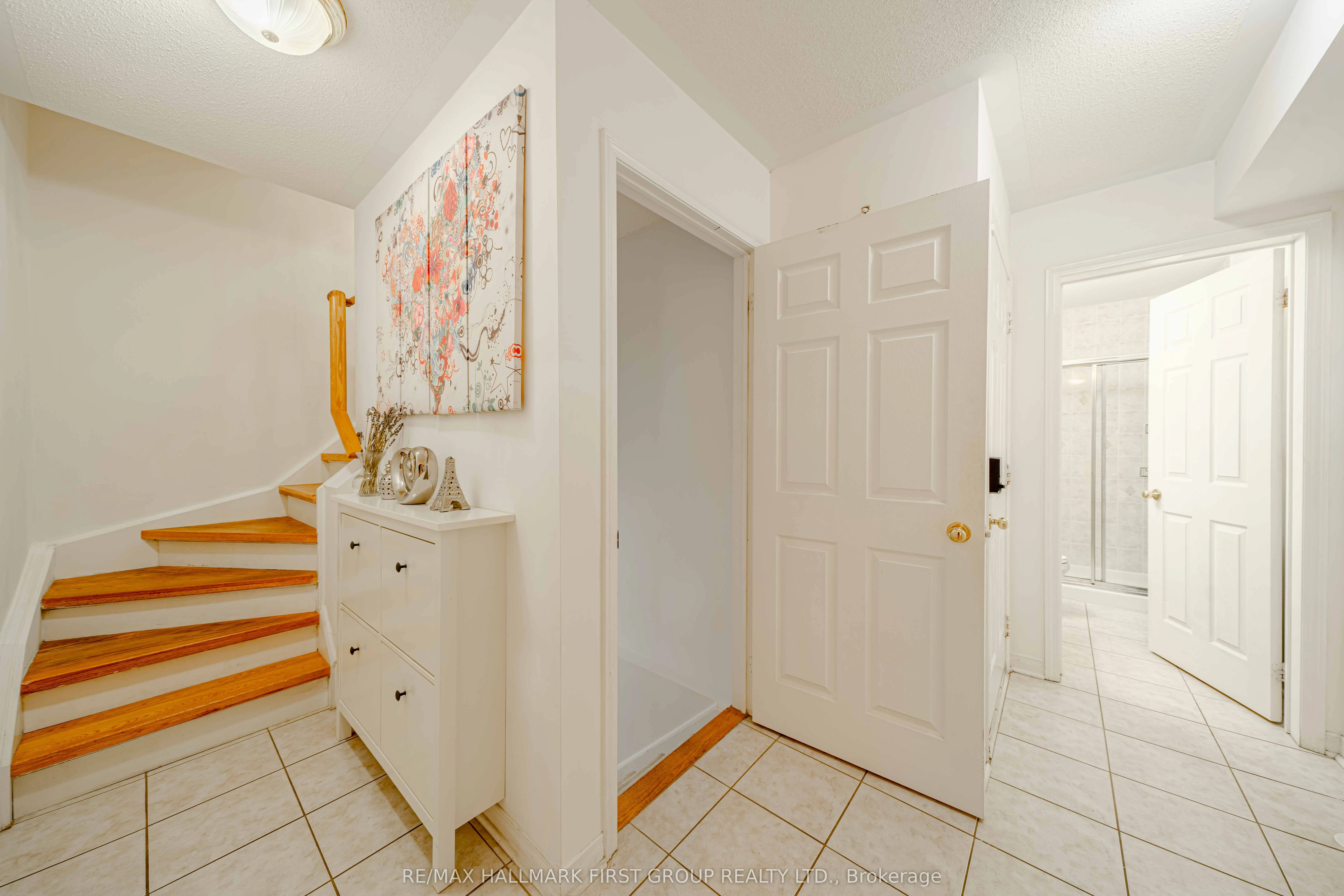 2790 Eglinton Avenue E, #1