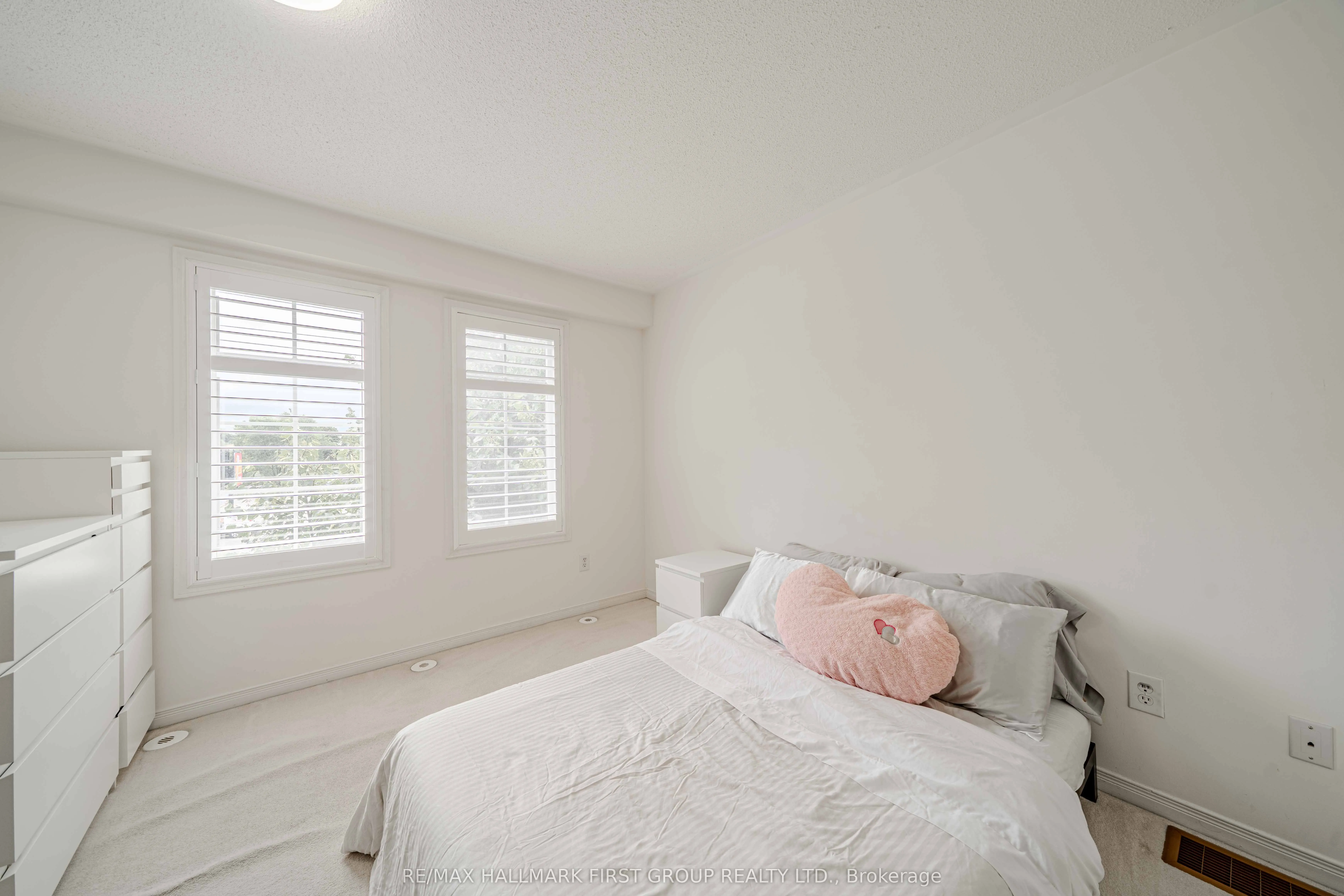 2790 Eglinton Avenue E, #1