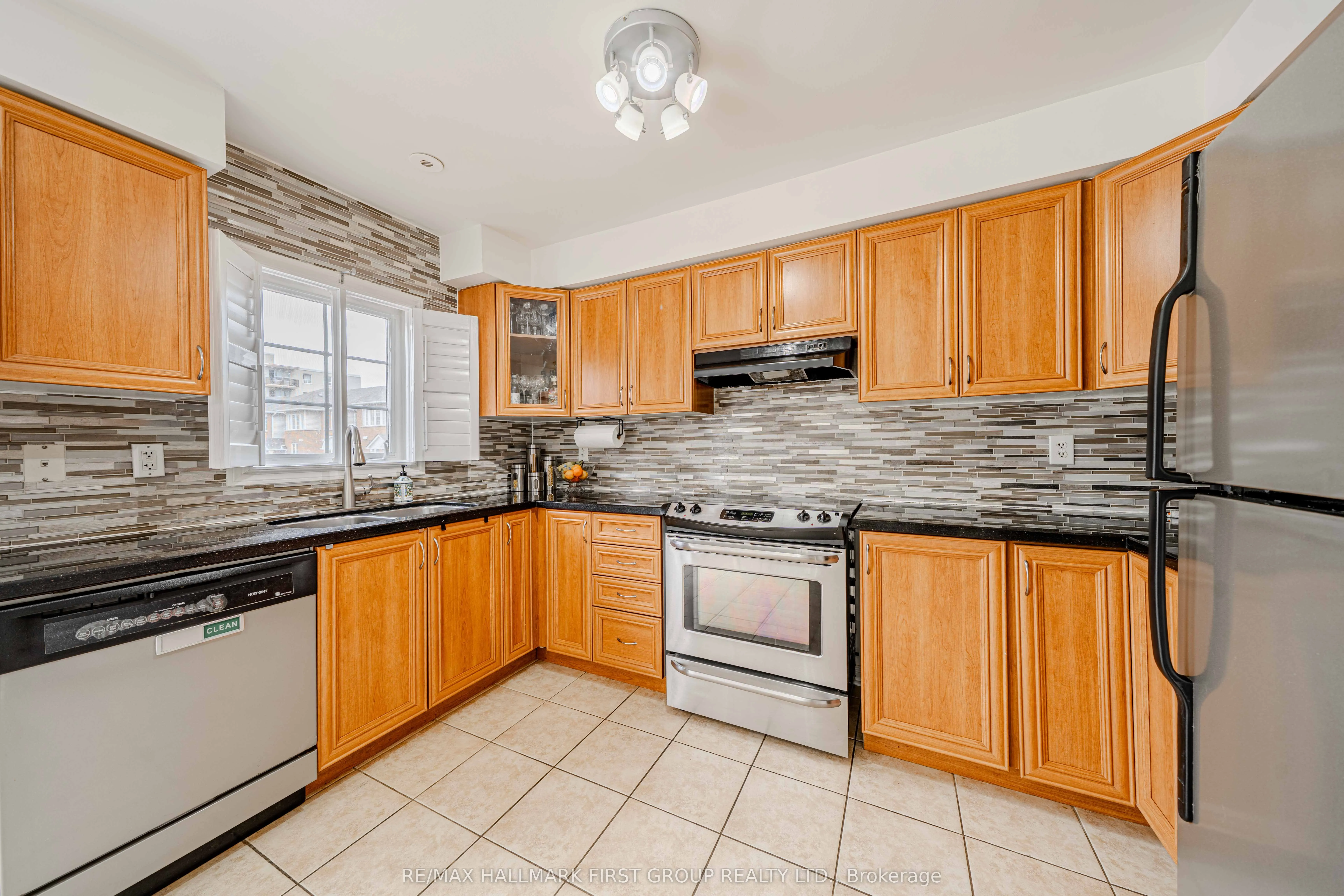 2790 Eglinton Avenue E, #1