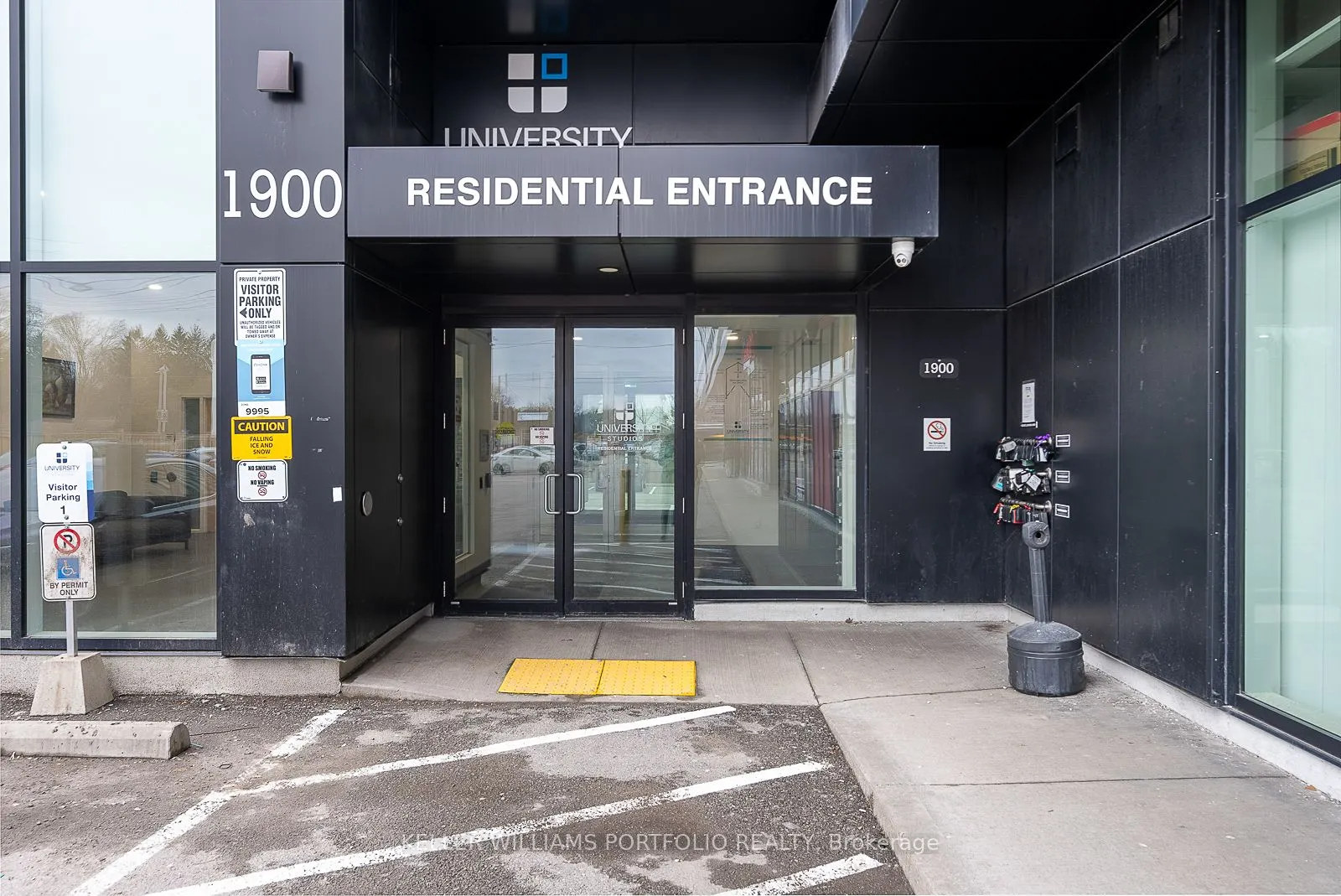 1900 Simcoe Street N, #310