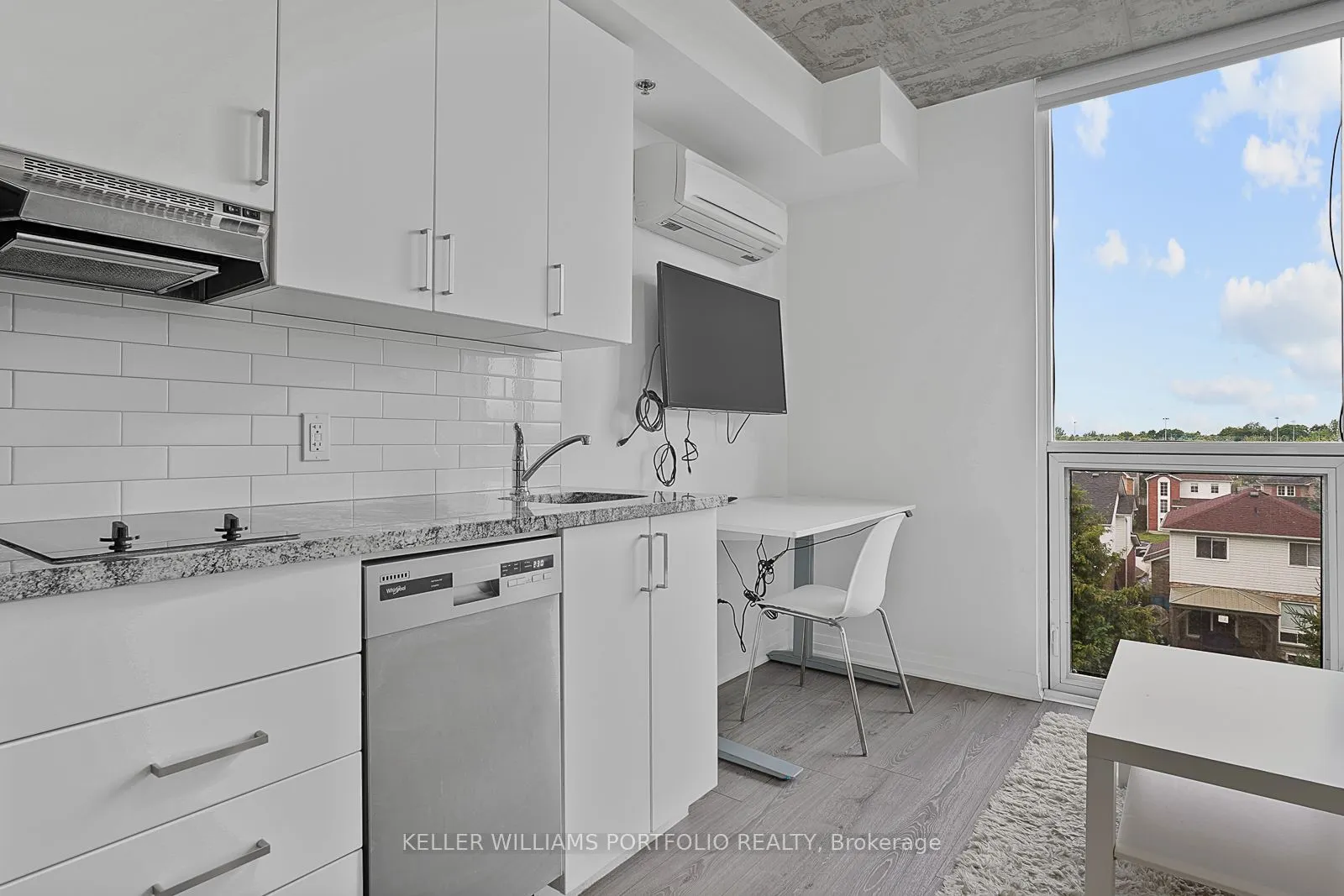 1900 Simcoe Street N, #310