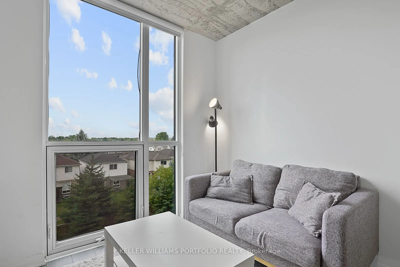 1900 Simcoe Street N, #310