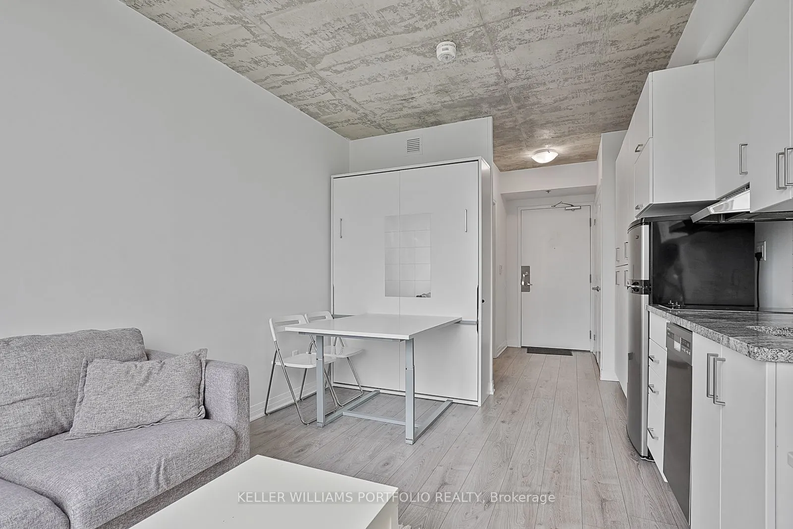 1900 Simcoe Street N, #310