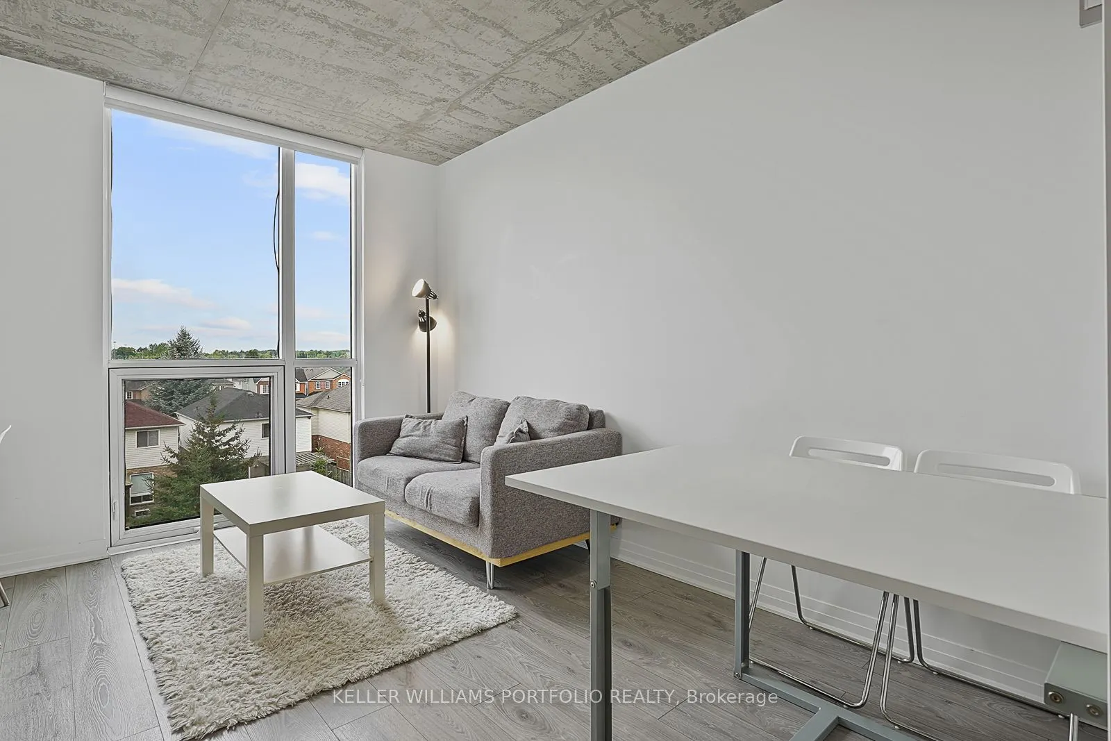 1900 Simcoe Street N, #310