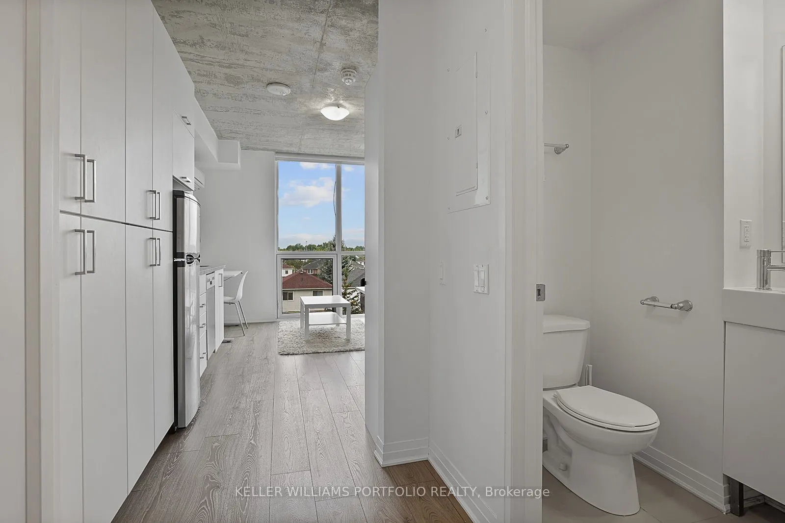 1900 Simcoe Street N, #310