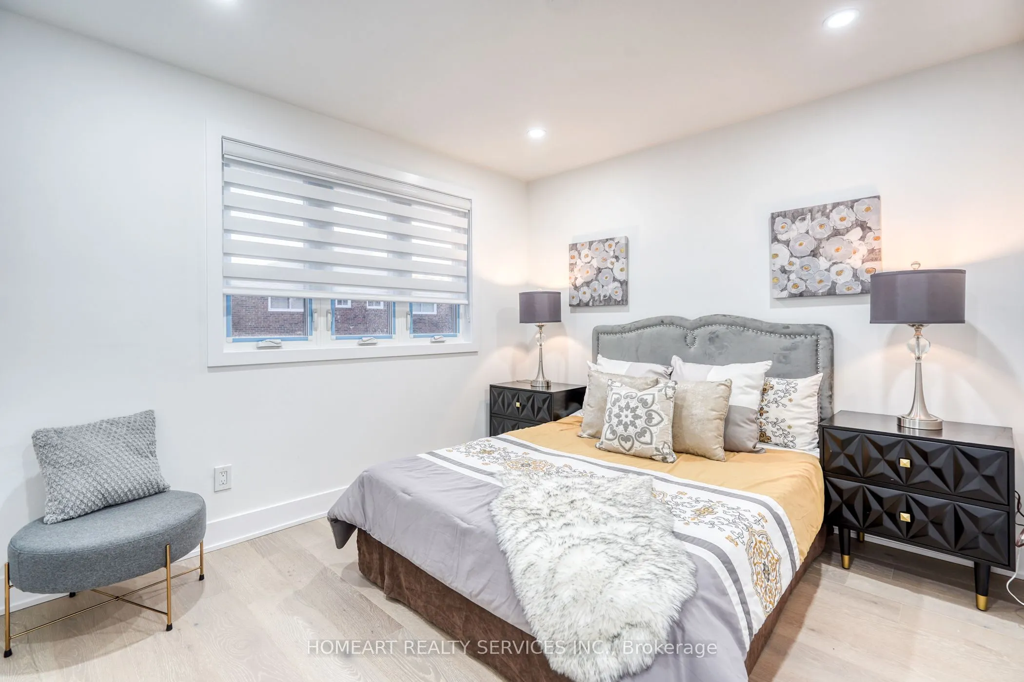 35 Munford Crescent