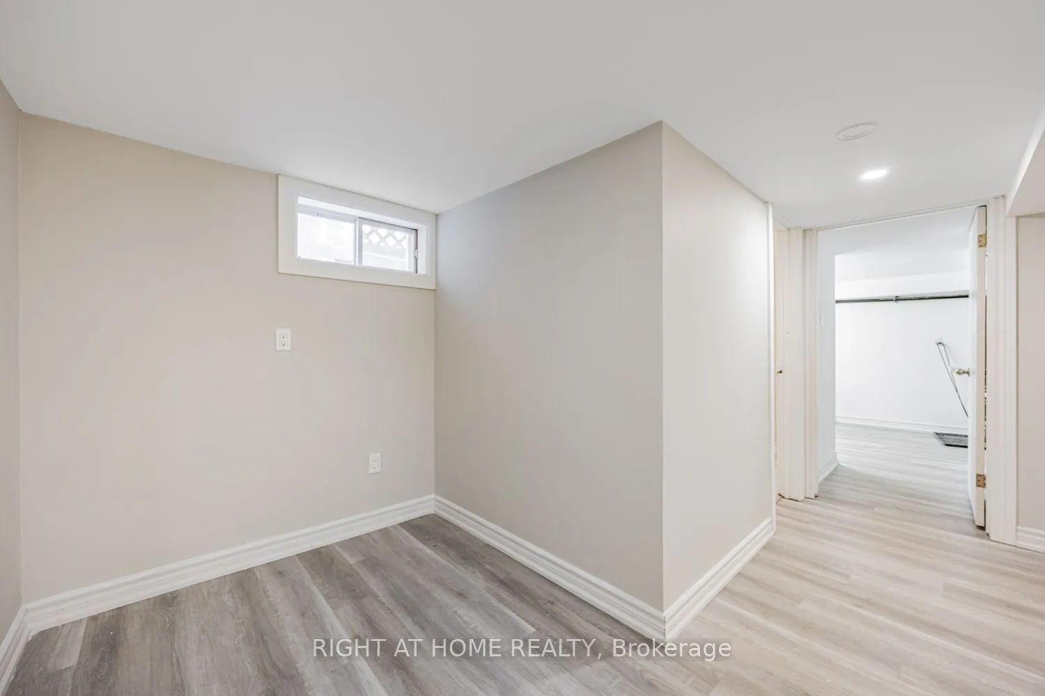 390 Jarvis Street