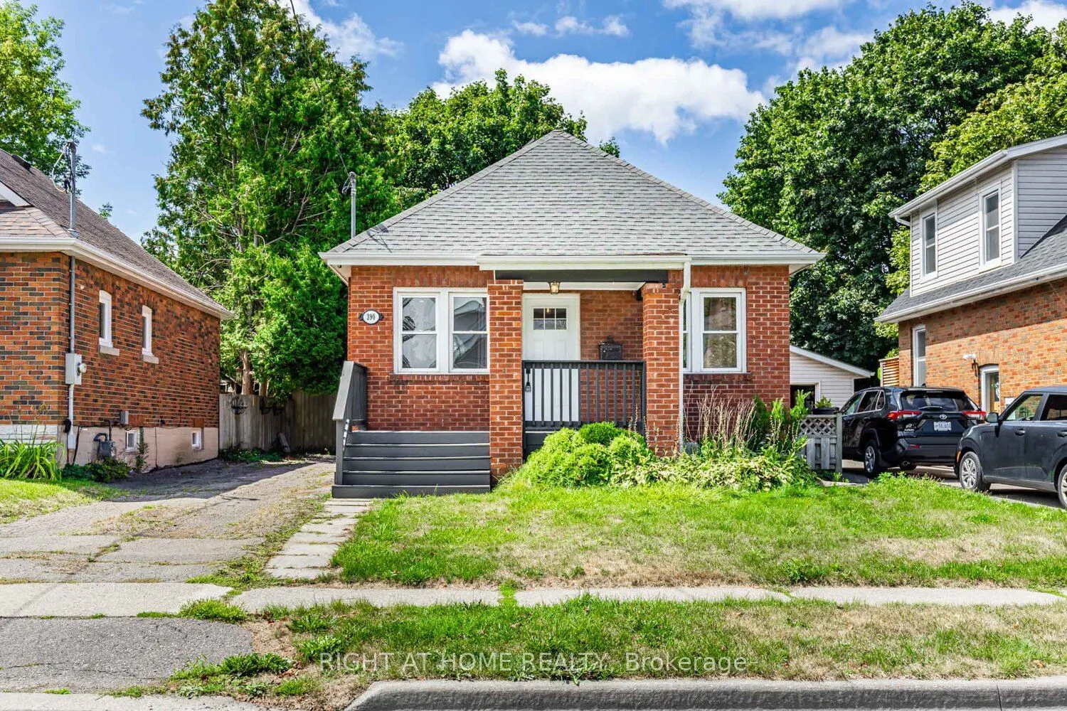 390 Jarvis Street