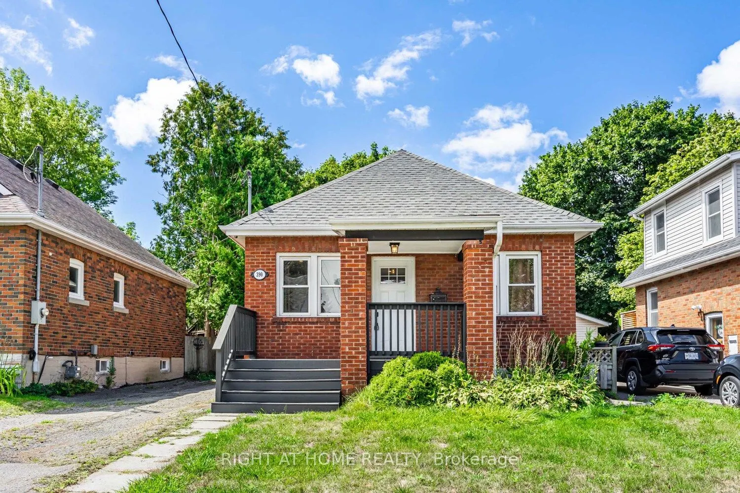 390 Jarvis Street