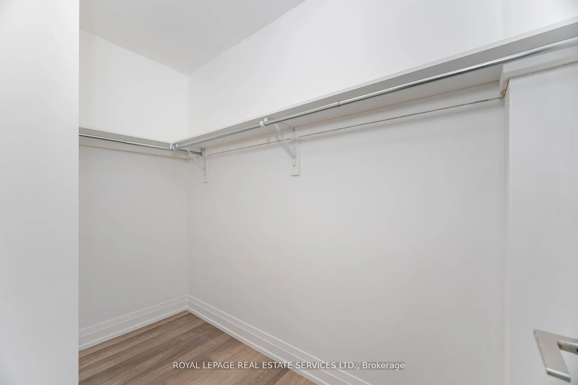 3121 Sheppard Avenue E, #2005