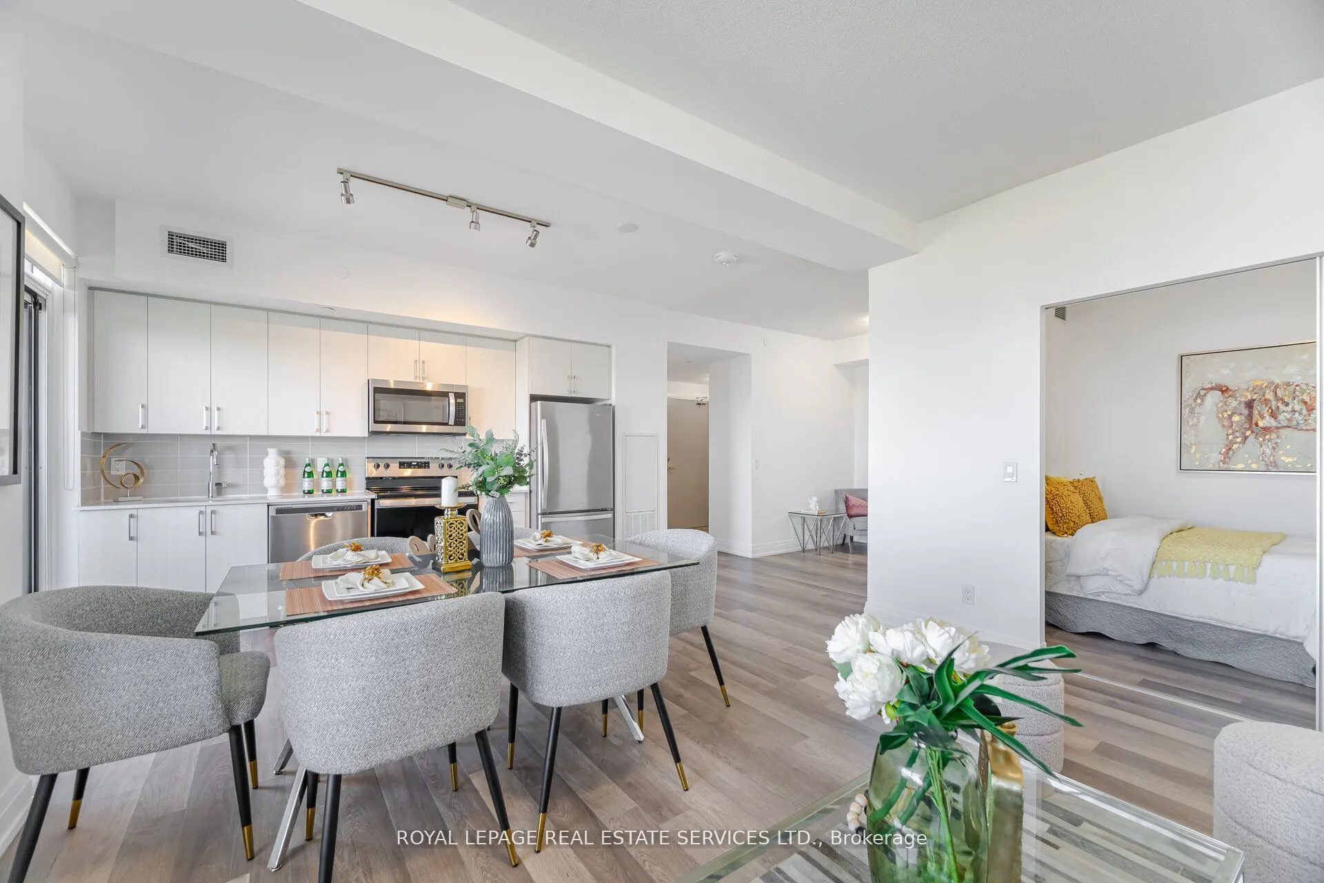 3121 Sheppard Avenue E, #2005
