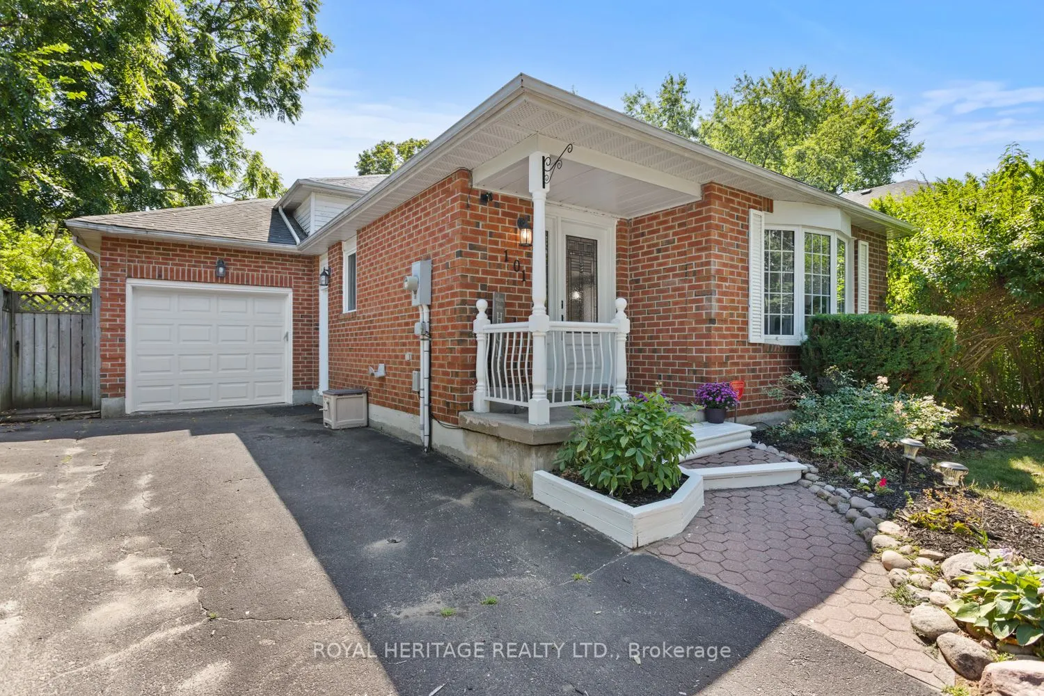 101 Hart Boulevard