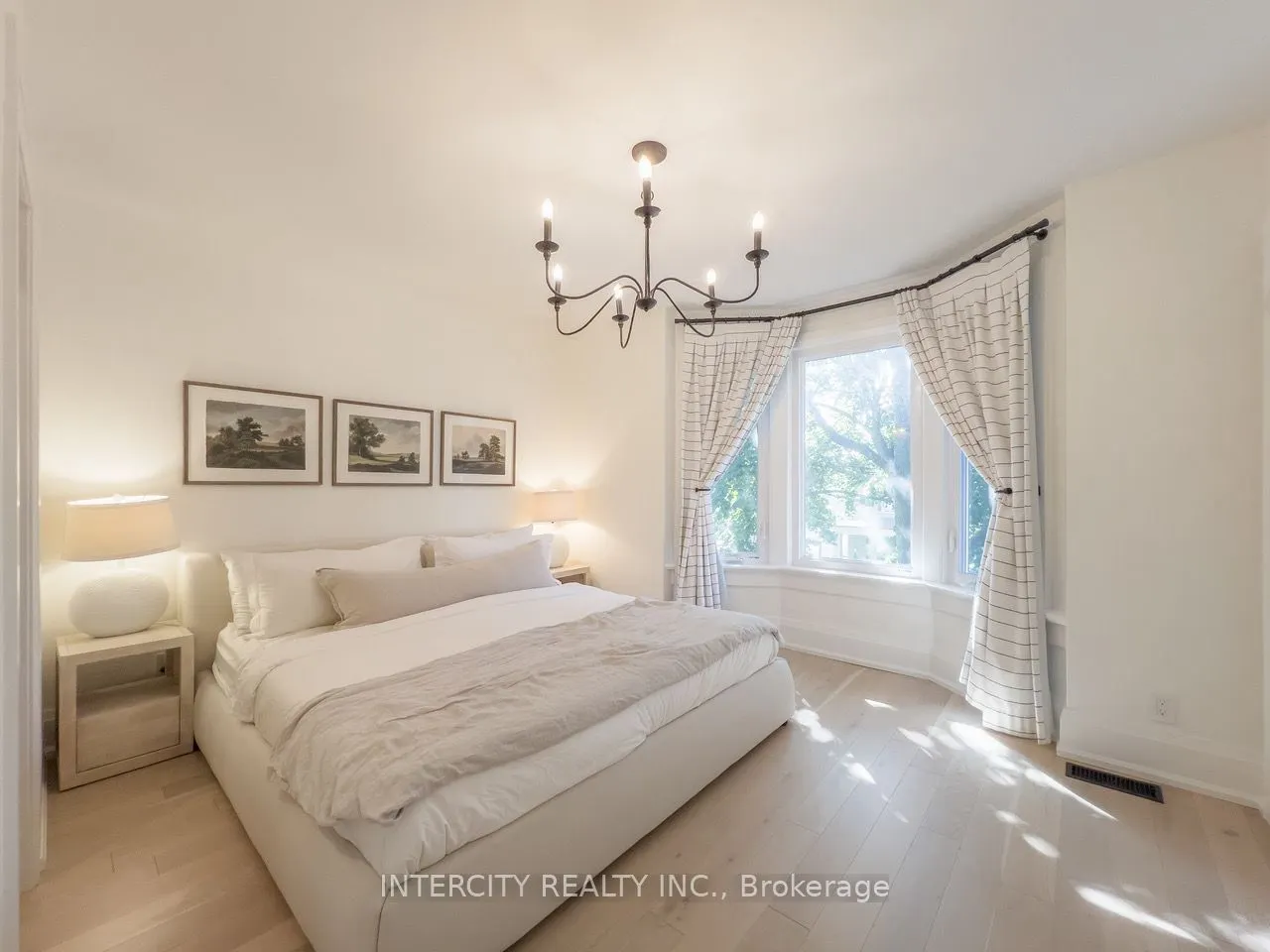 92 Dagmar Avenue
