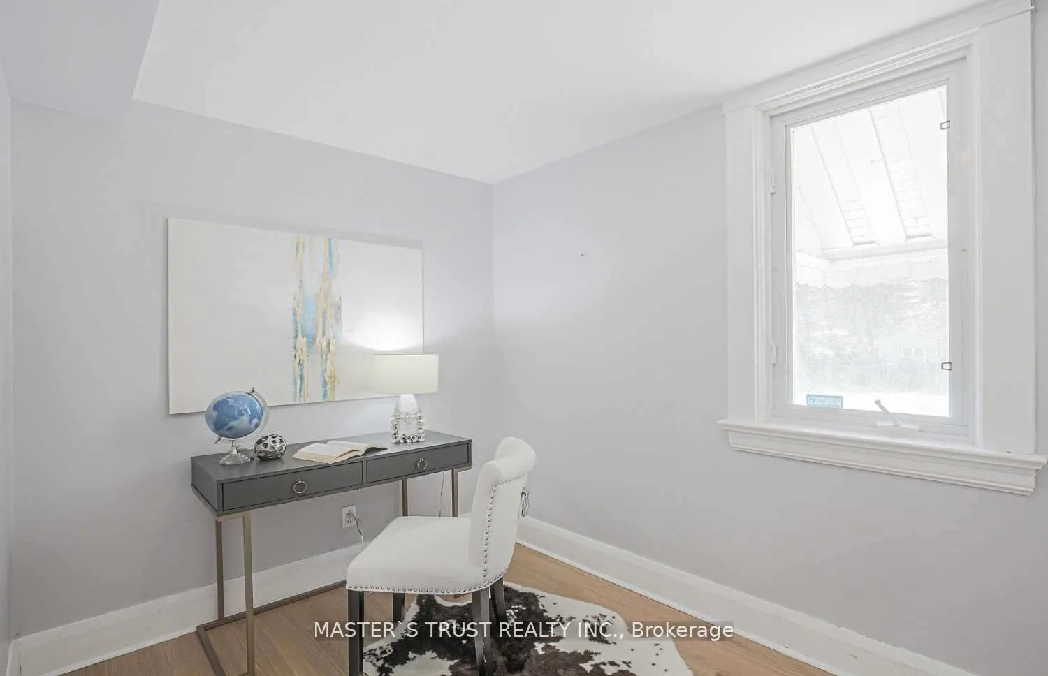 2668 Midland Avenue, #Upper