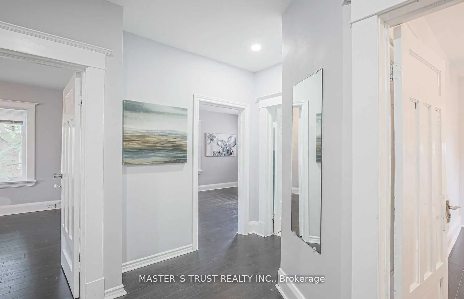 2668 Midland Avenue, #Upper