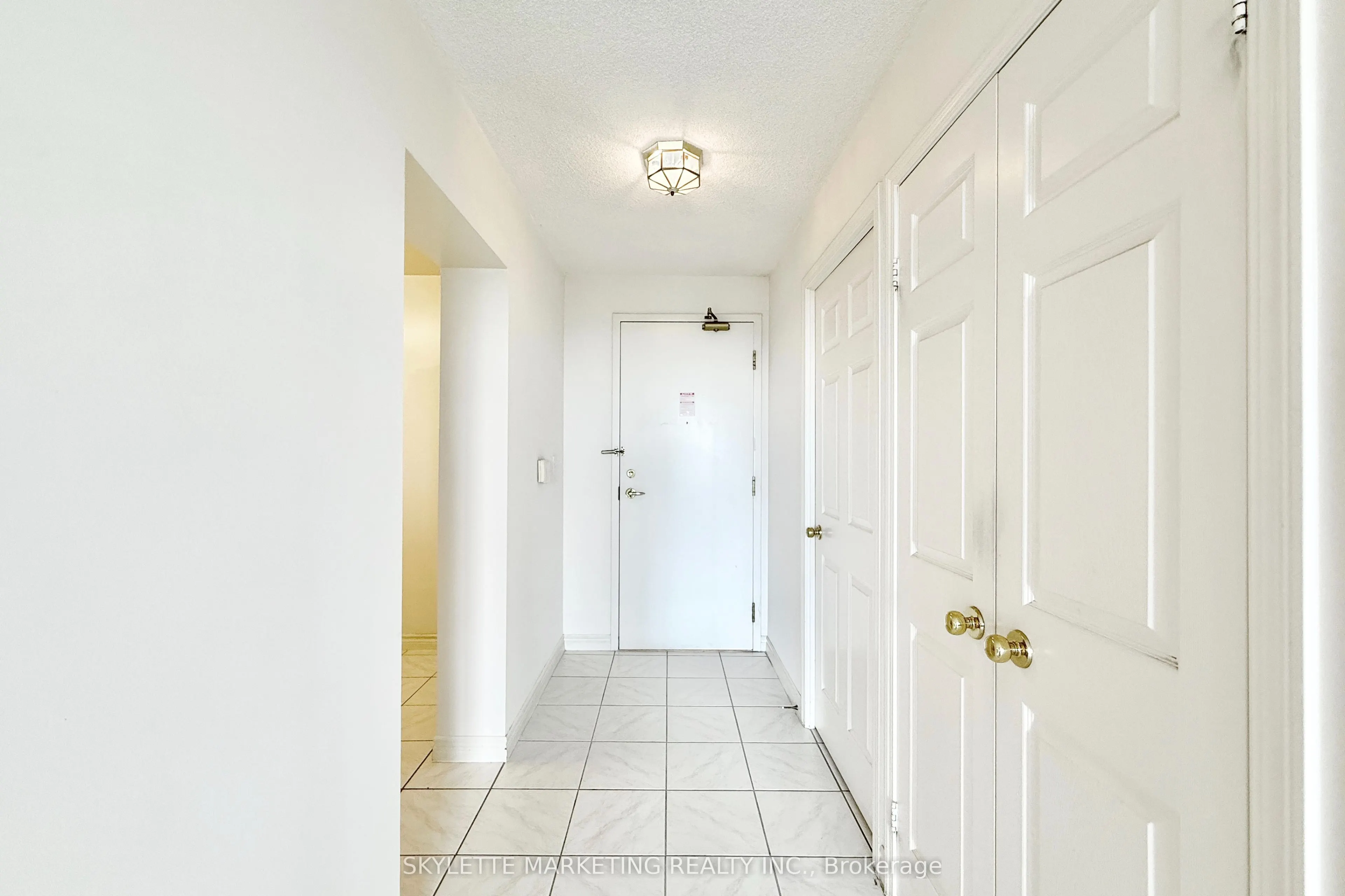 5039 Finch Avenue E, #1109