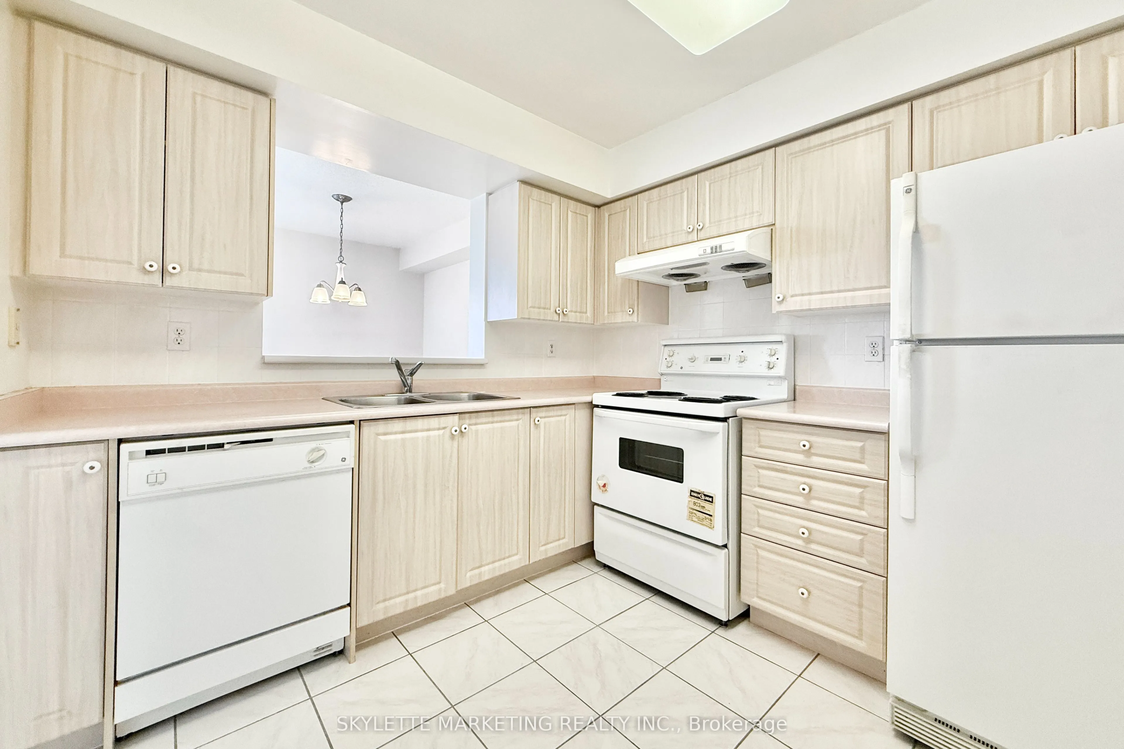 5039 Finch Avenue E, #1109