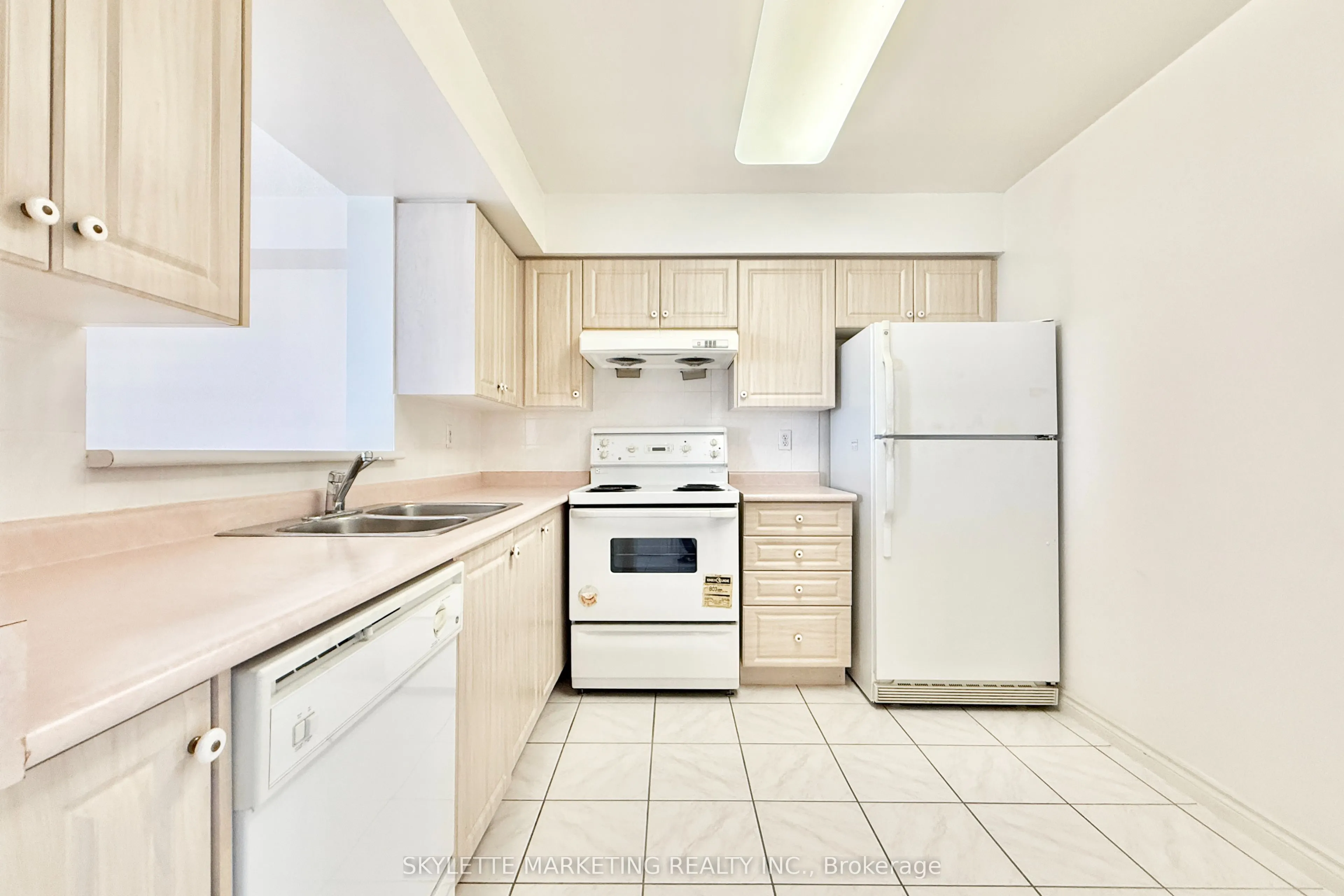 5039 Finch Avenue E, #1109