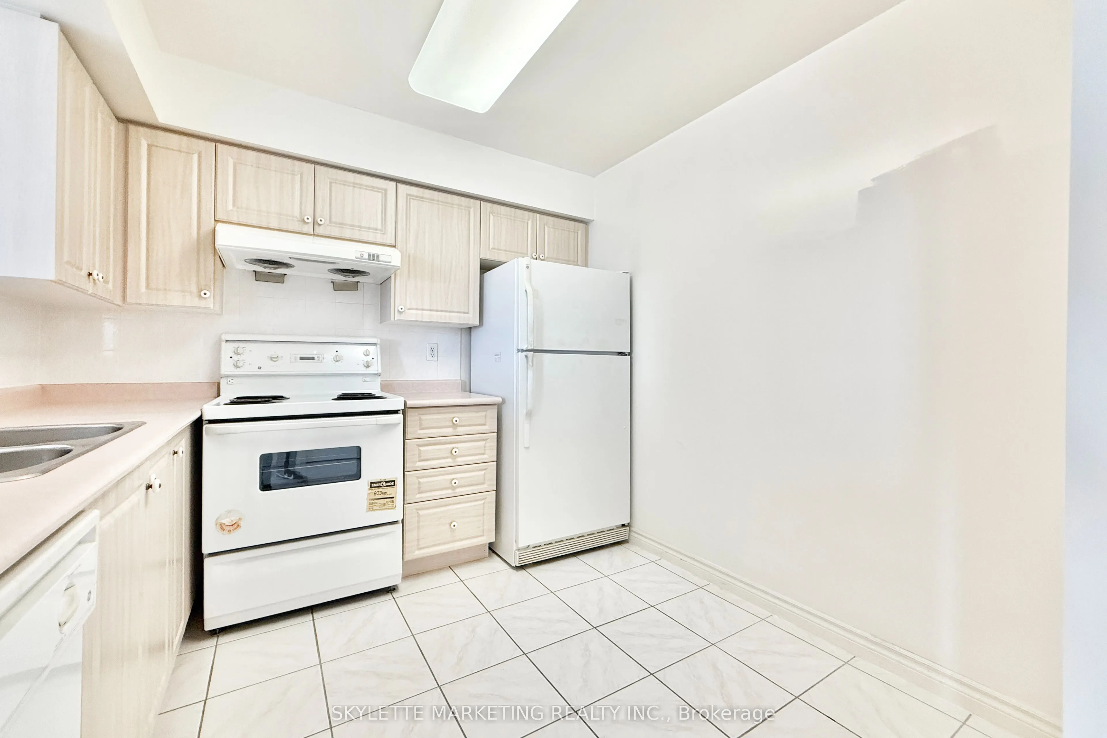 5039 Finch Avenue E, #1109