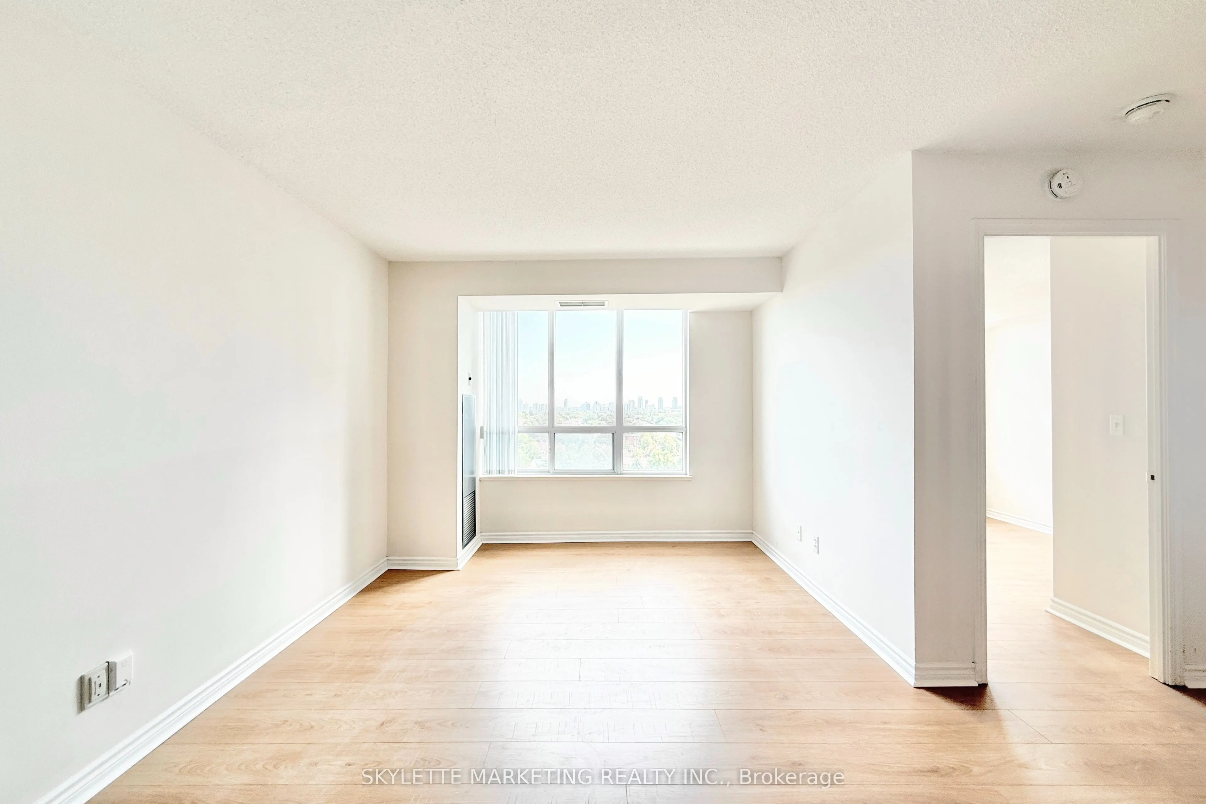 5039 Finch Avenue E, #1109