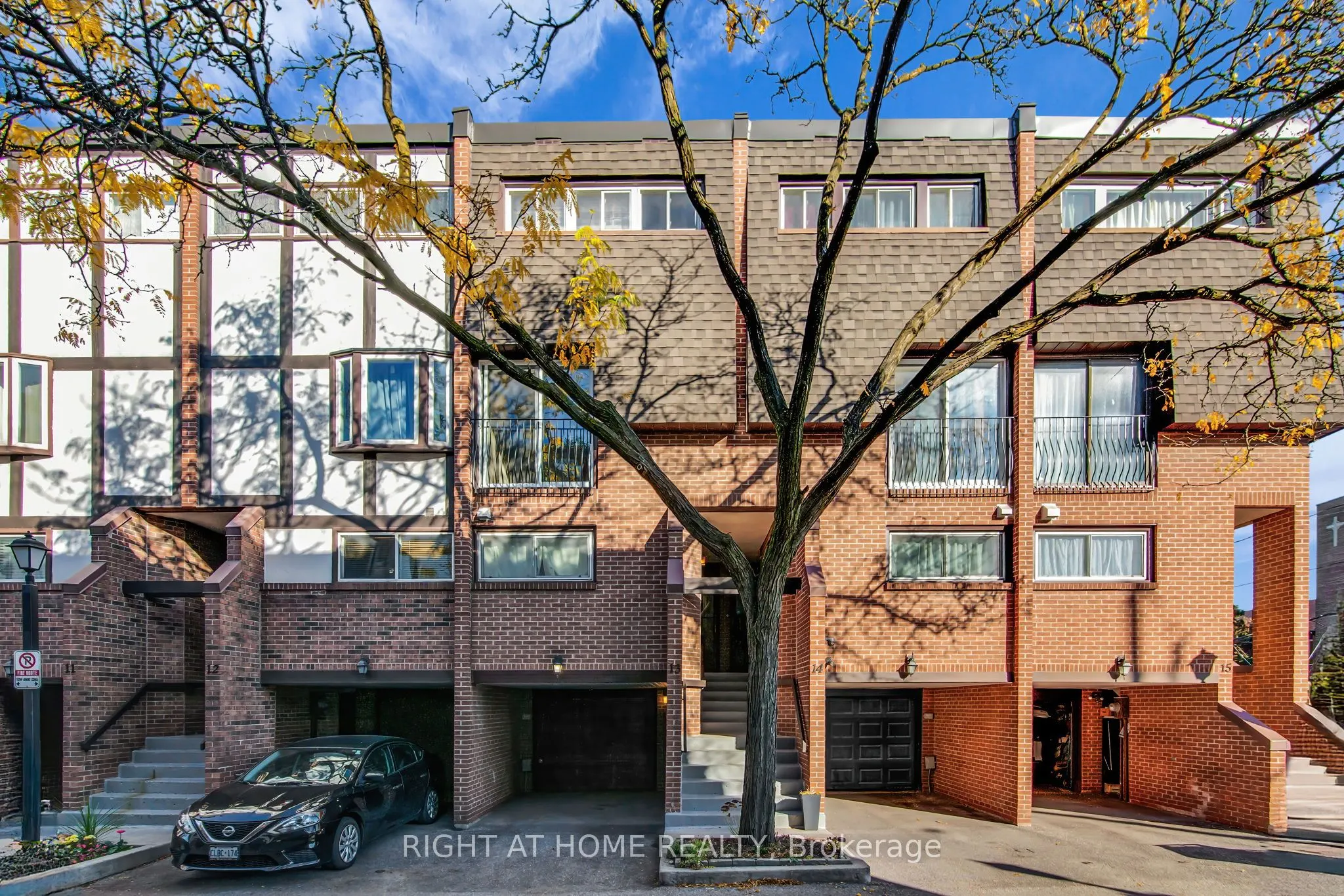 2716 St Clair Avenue E, #13