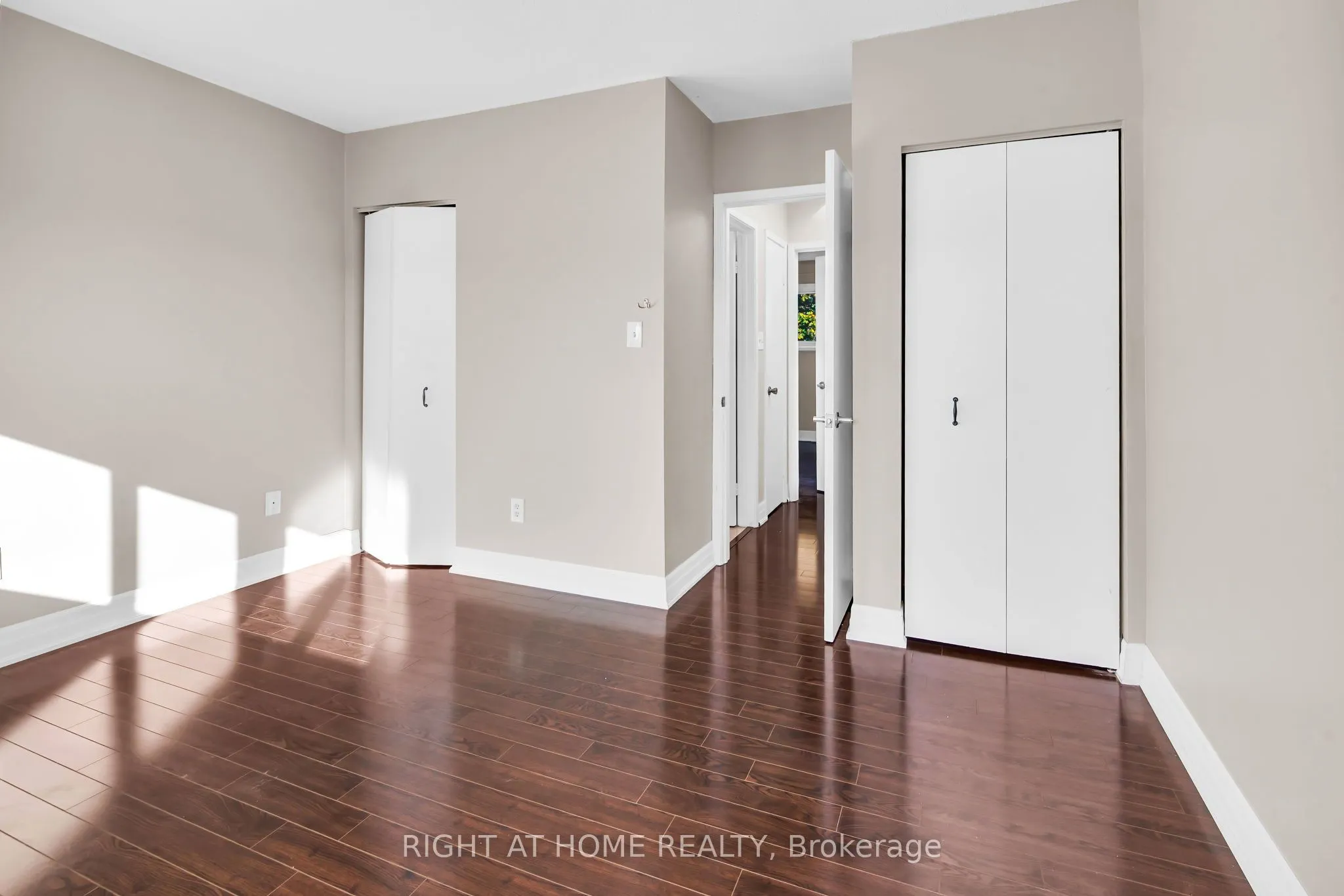 2716 St Clair Avenue E, #13