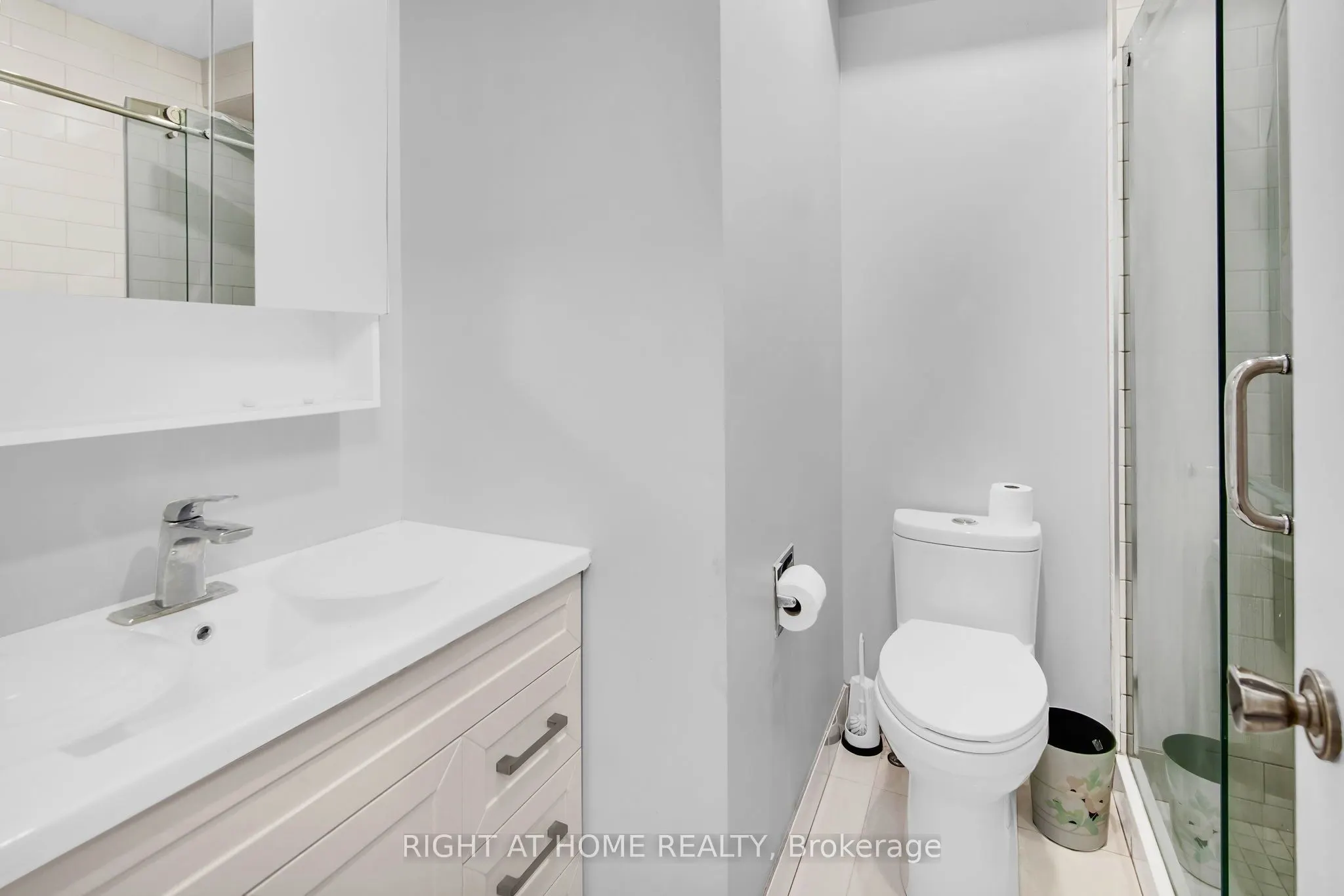 2716 St Clair Avenue E, #13