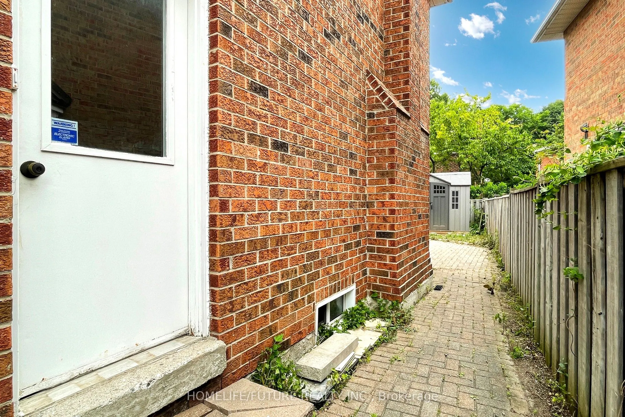 75 Calverley Trail