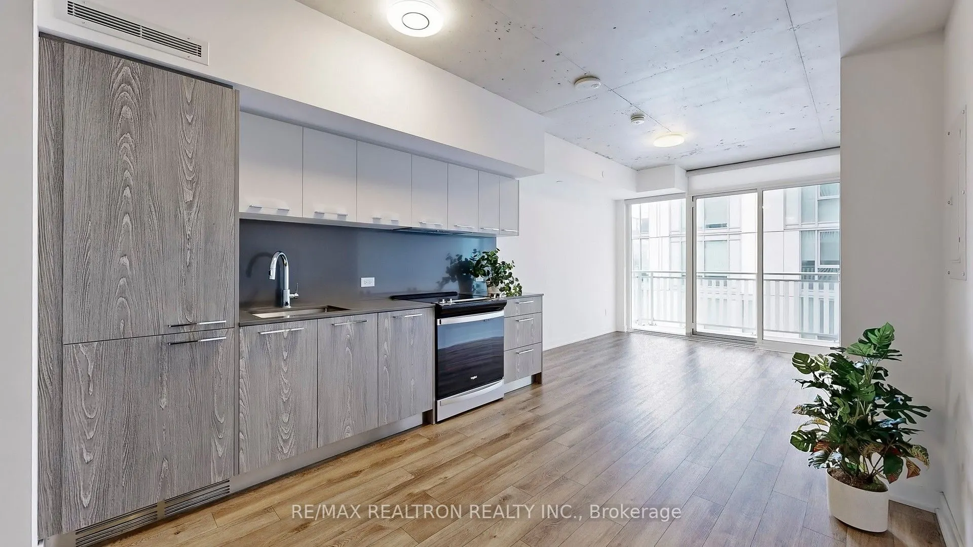 45 Baseball Place, #611