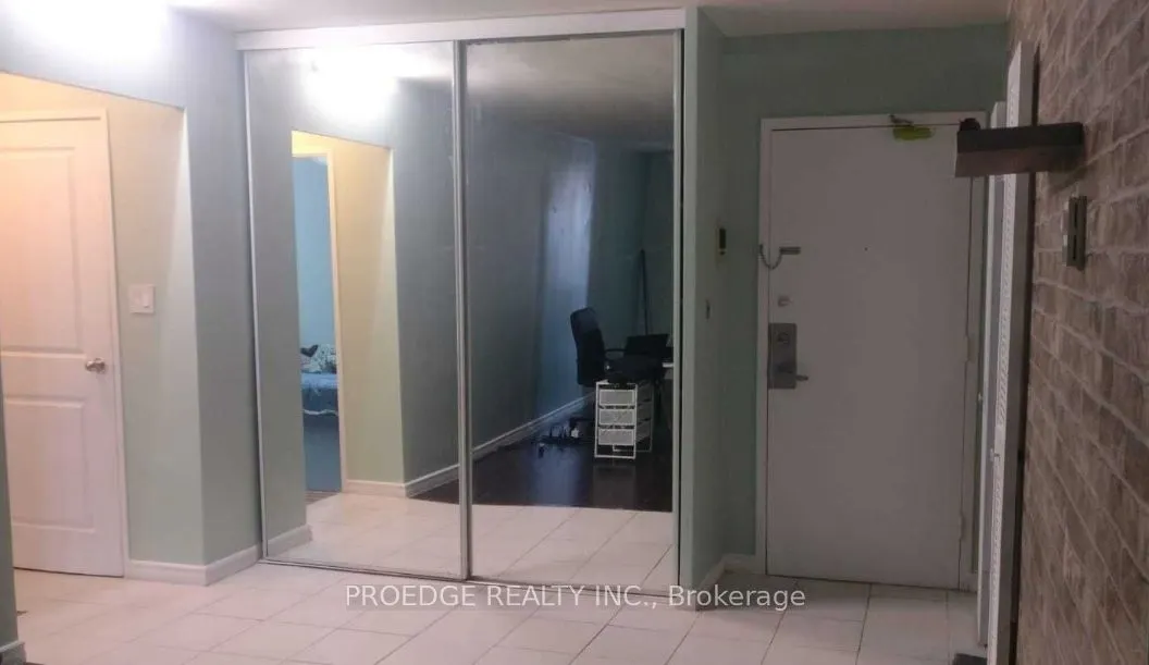 5 Massey Square, #102