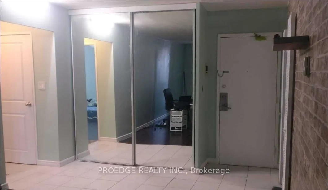 5 Massey Square, #102