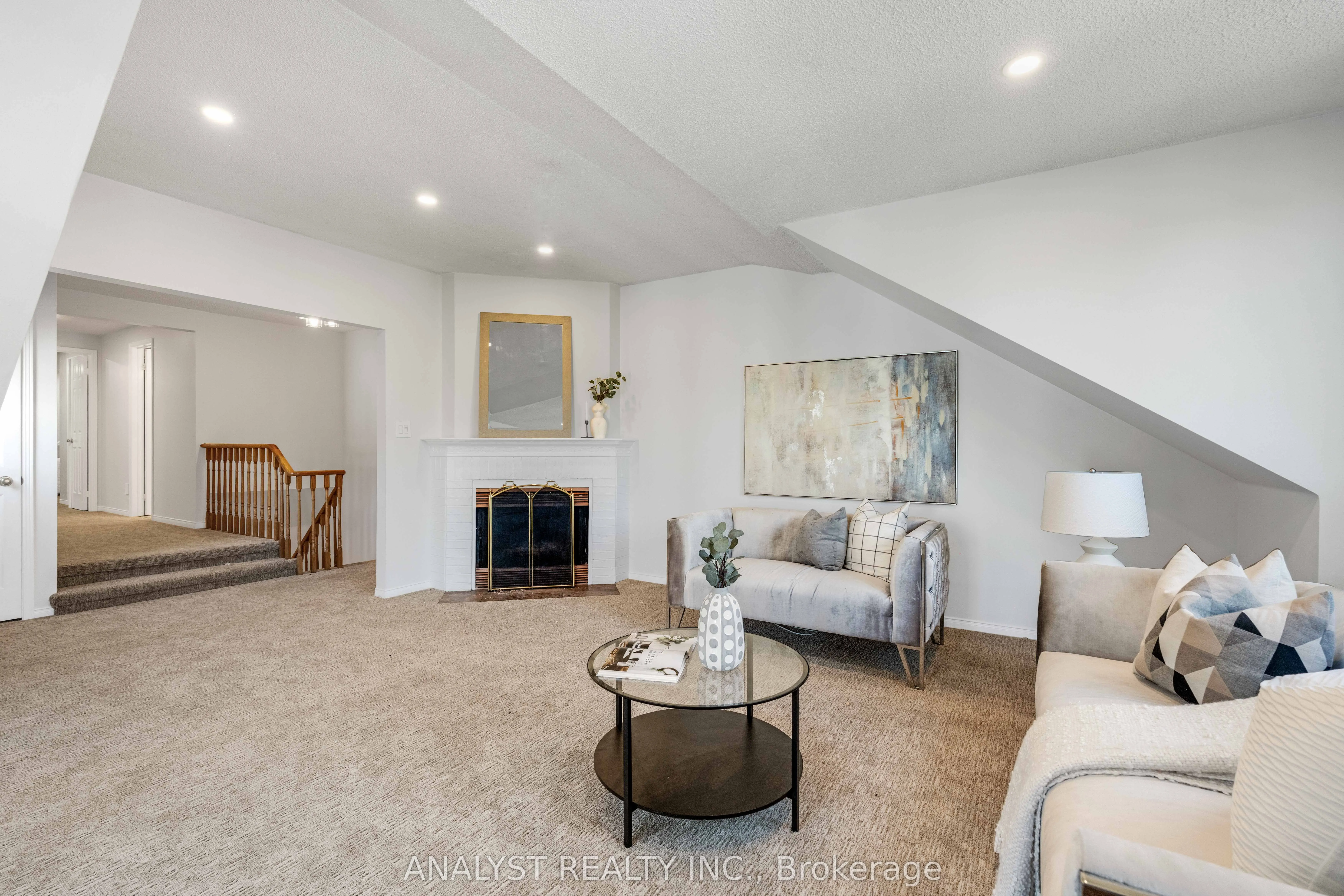1090 longbow Drive