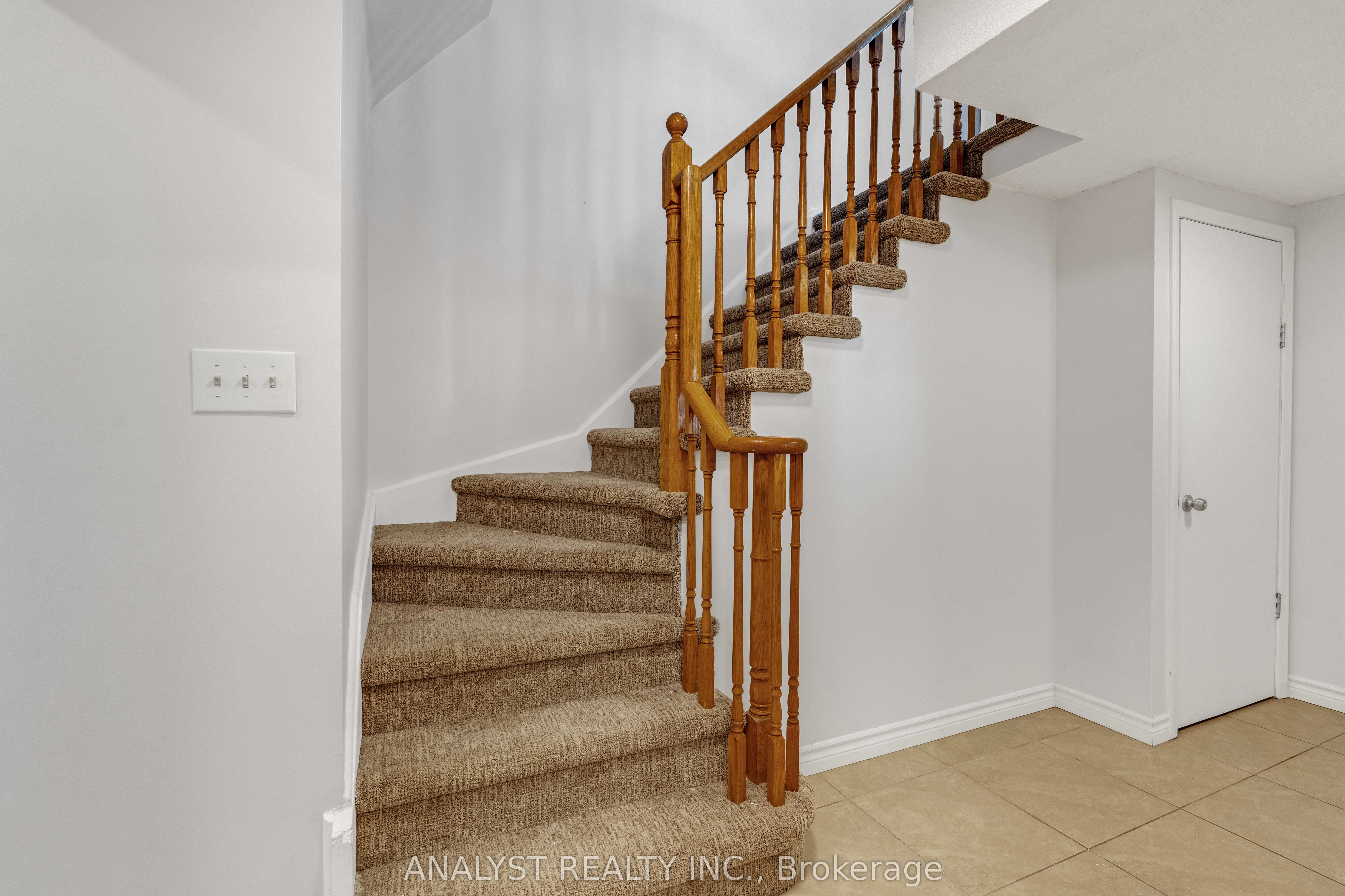 1090 longbow Drive