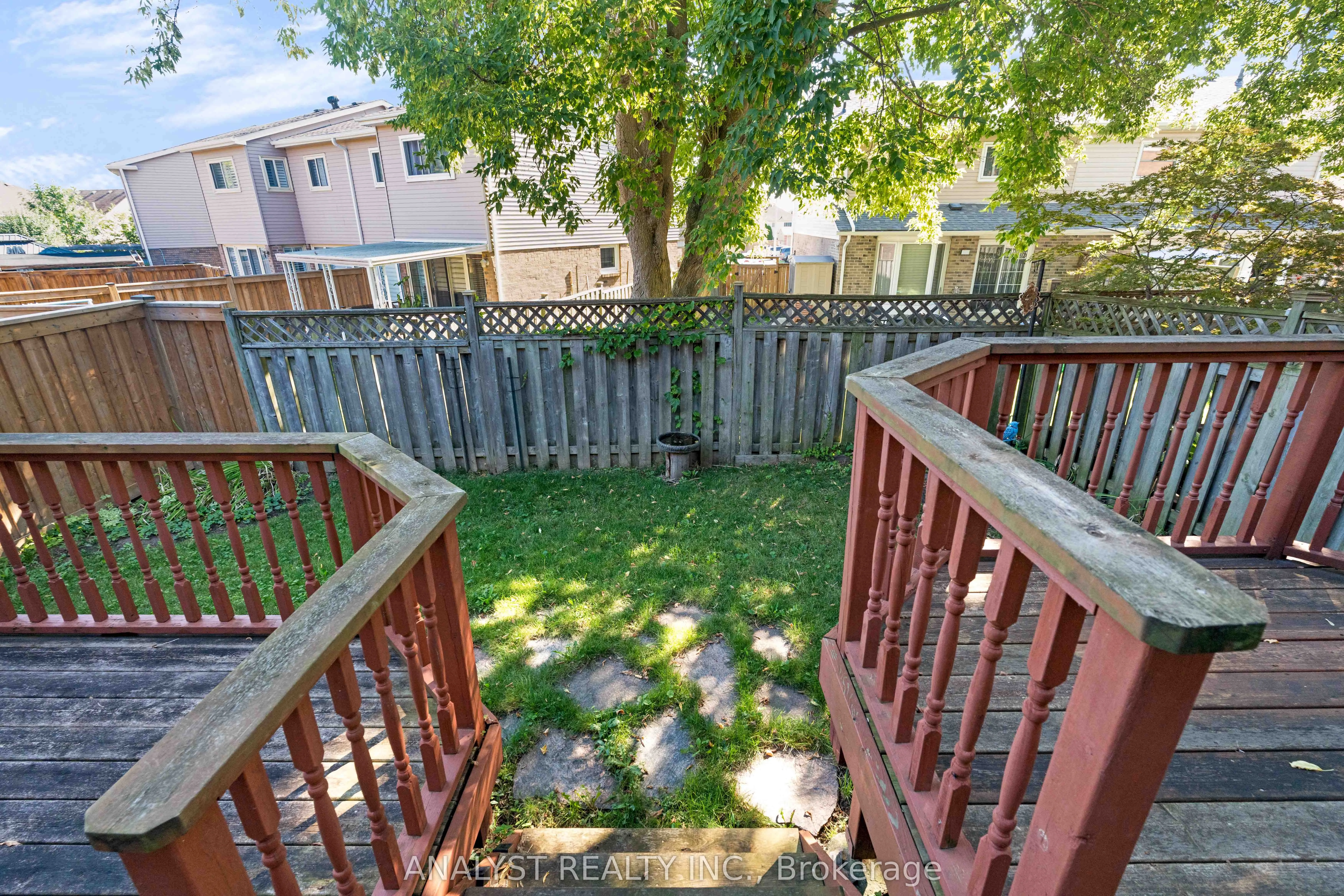 1090 longbow Drive