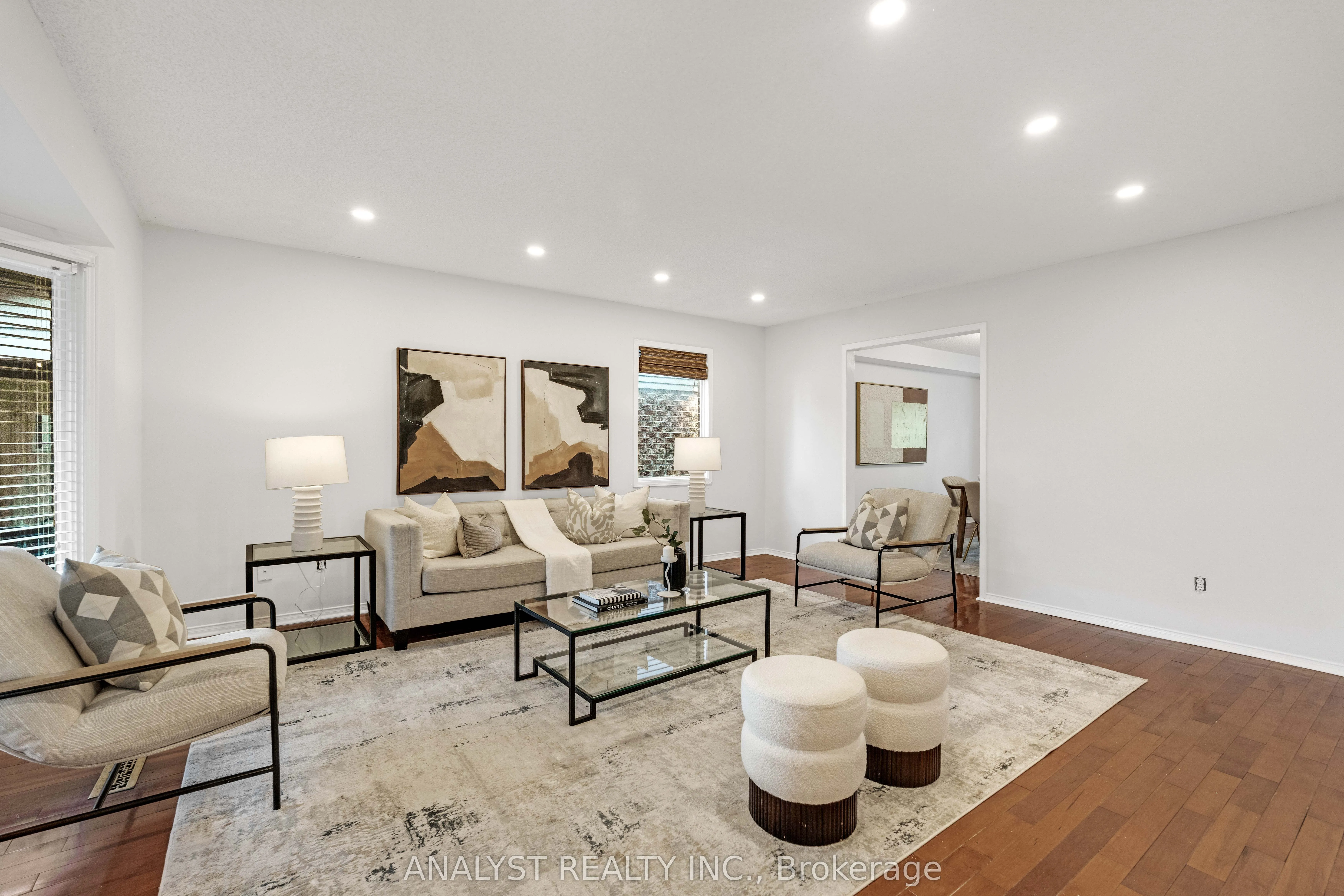 1090 longbow Drive