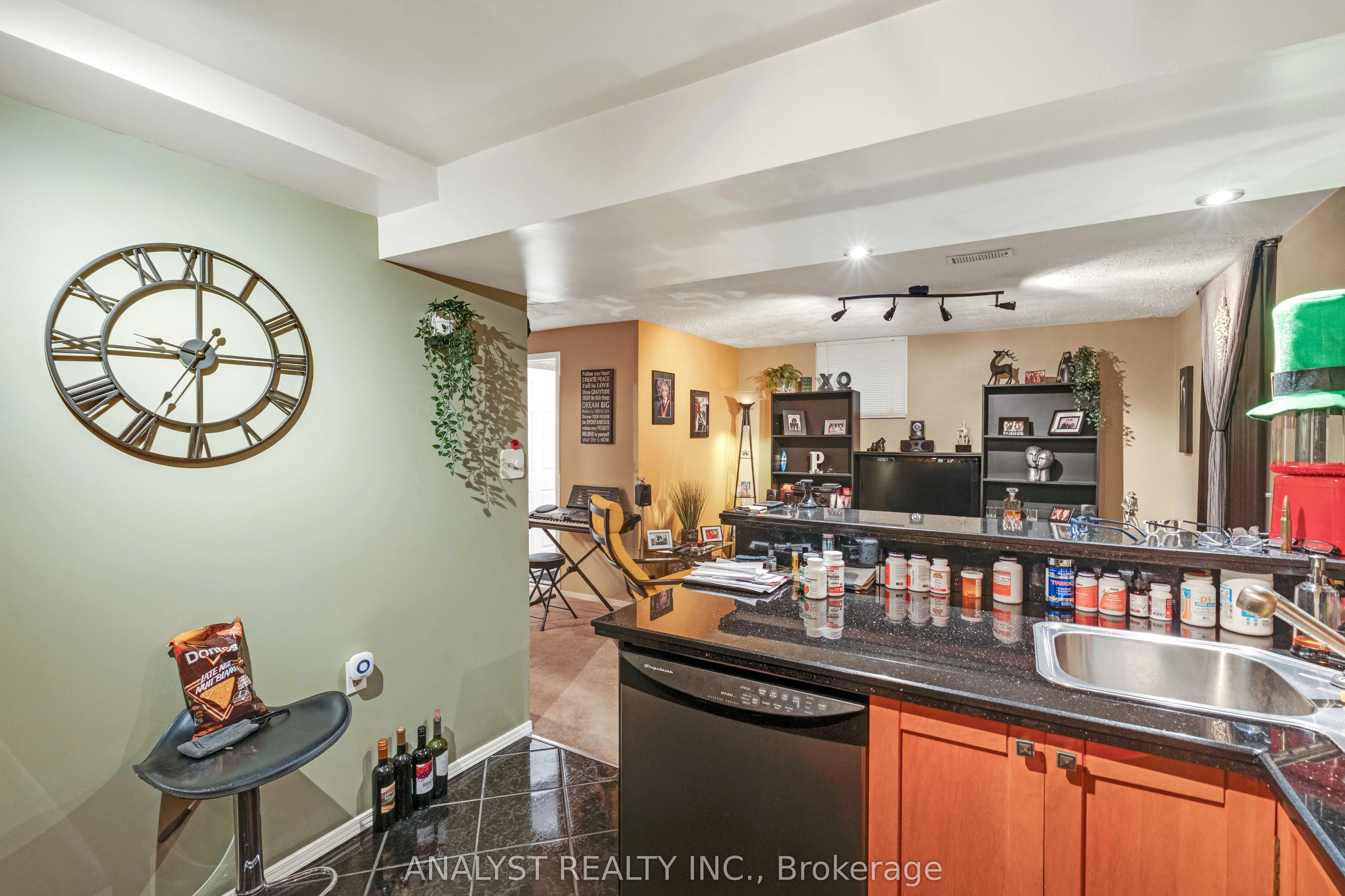 1090 longbow Drive
