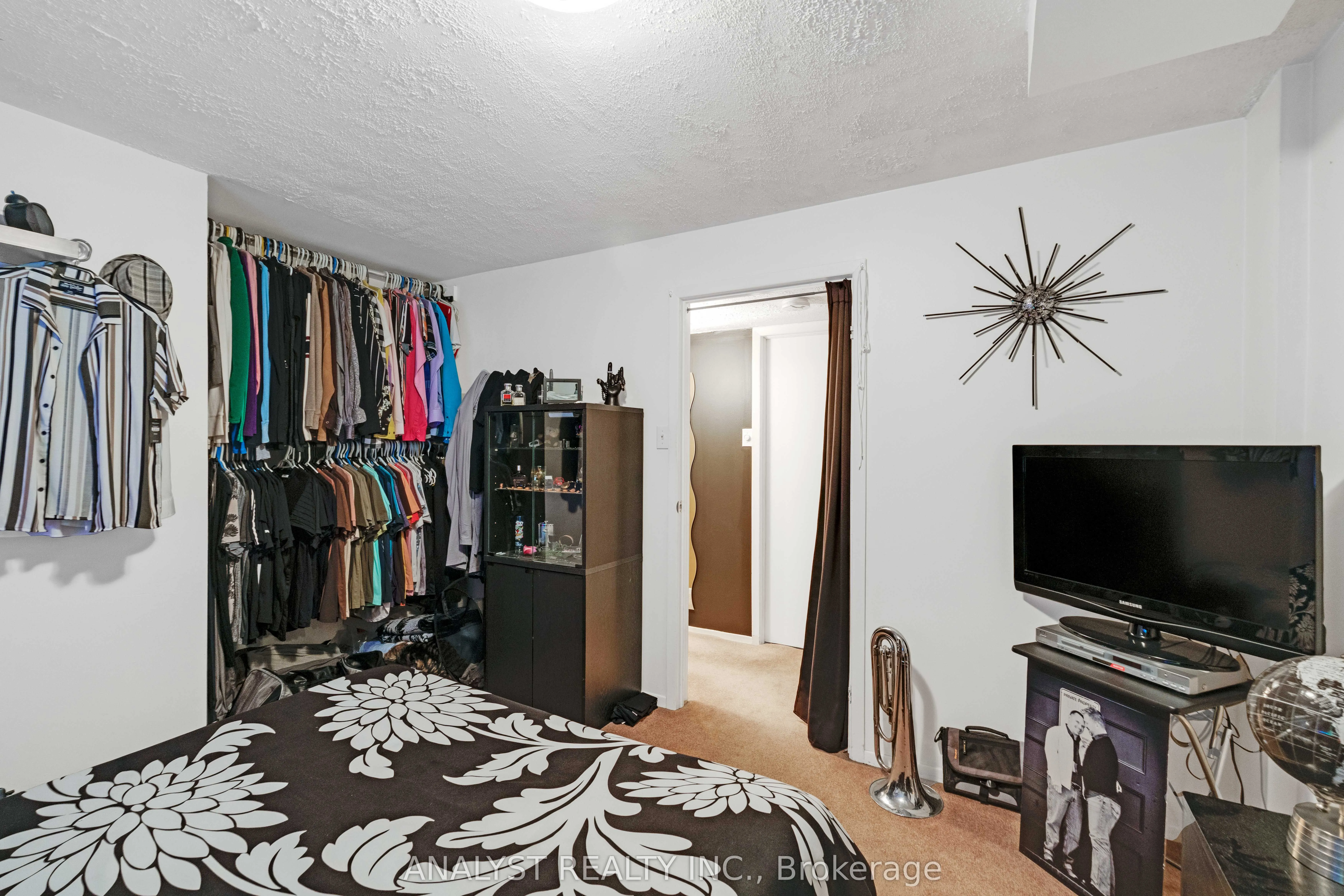 1090 longbow Drive