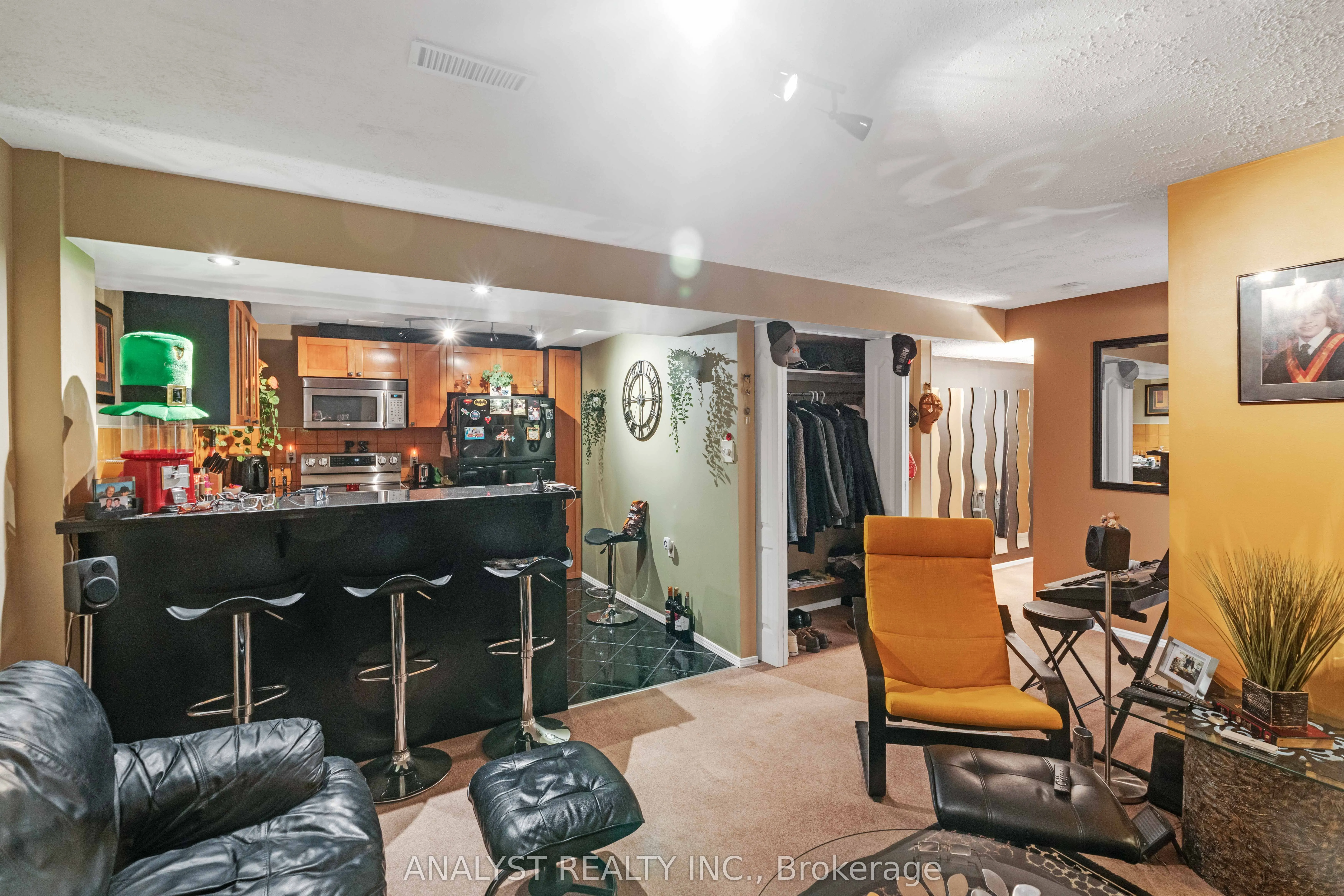 1090 longbow Drive