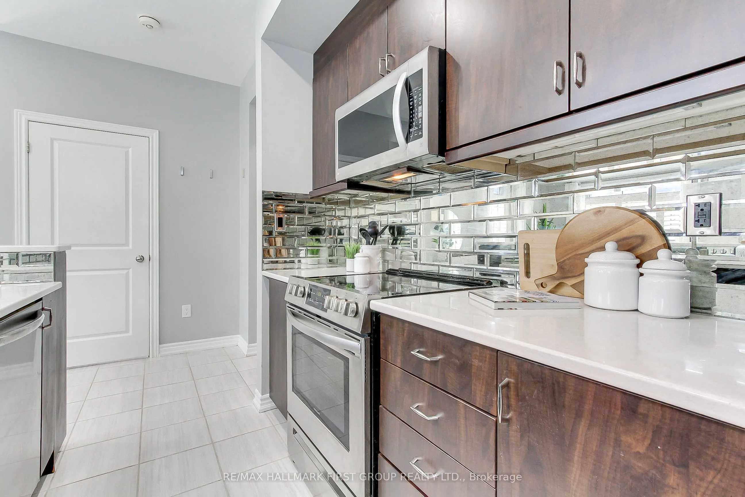 2522 Boston Glen, #201